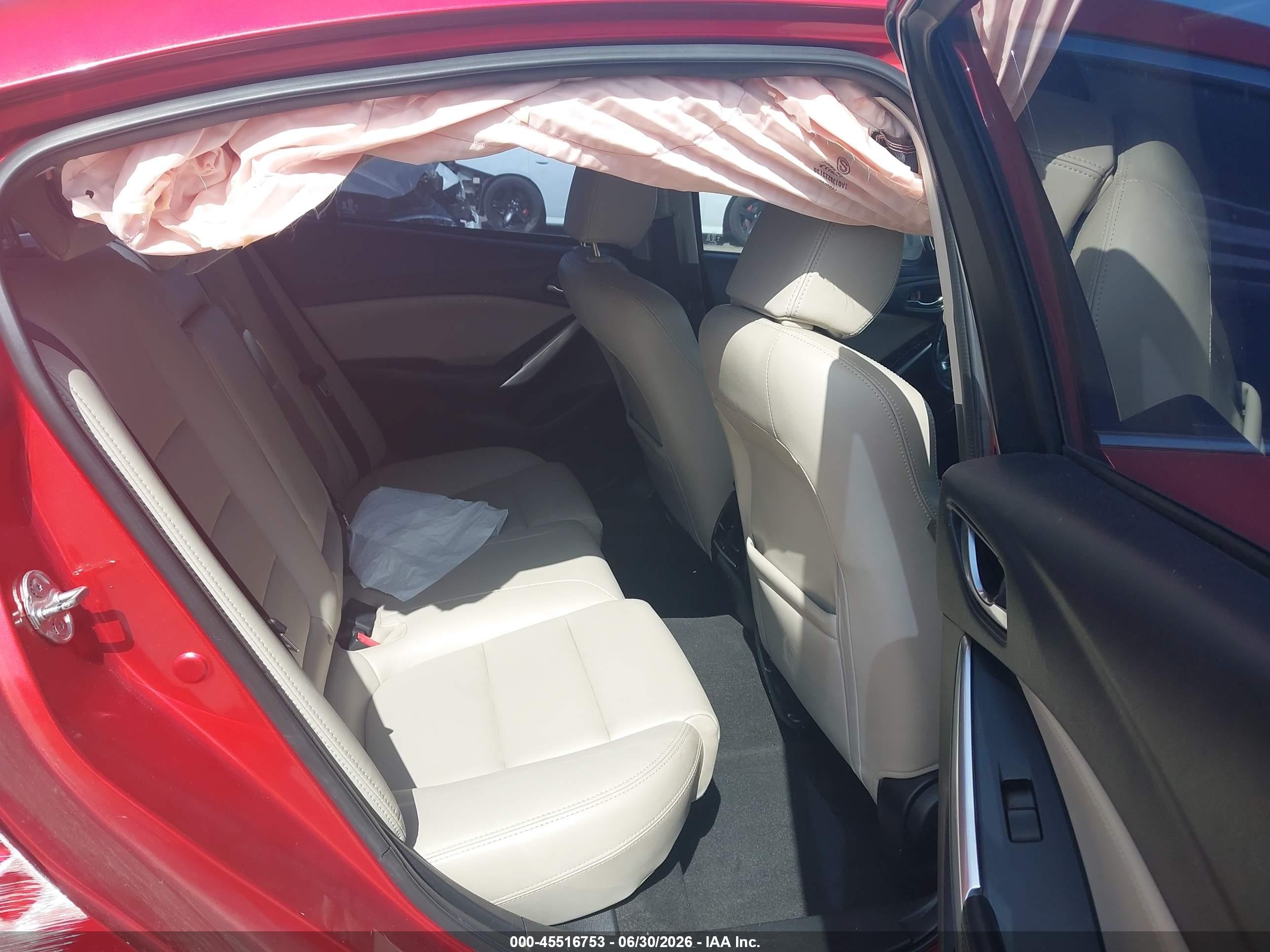 2014 Mazda Mazda6 I Touring Red vin: JM1GJ1V68E1153404