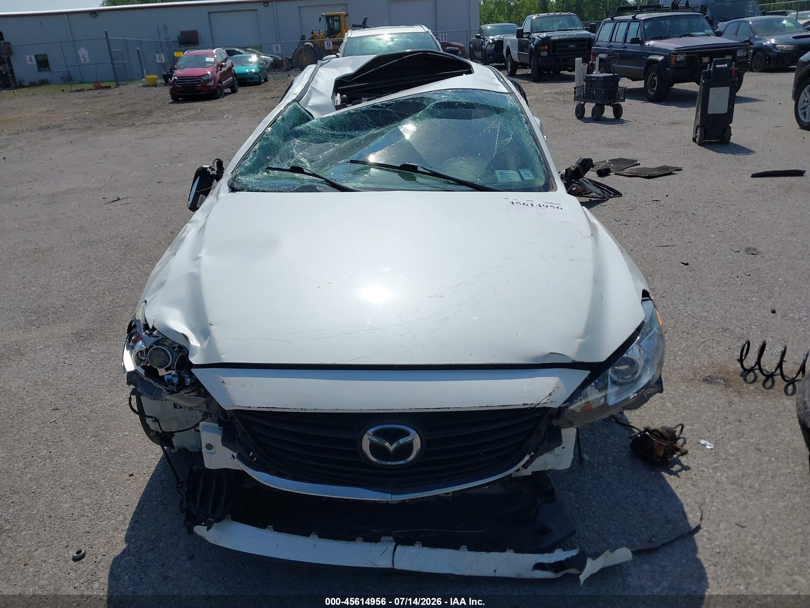 2015 Mazda Mazda6 I Touring Белый vin: JM1GJ1V69F1163036