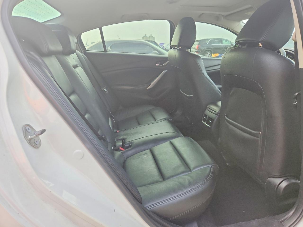 2015 Mazda 6 Touring White vin: JM1GJ1V69F1165658