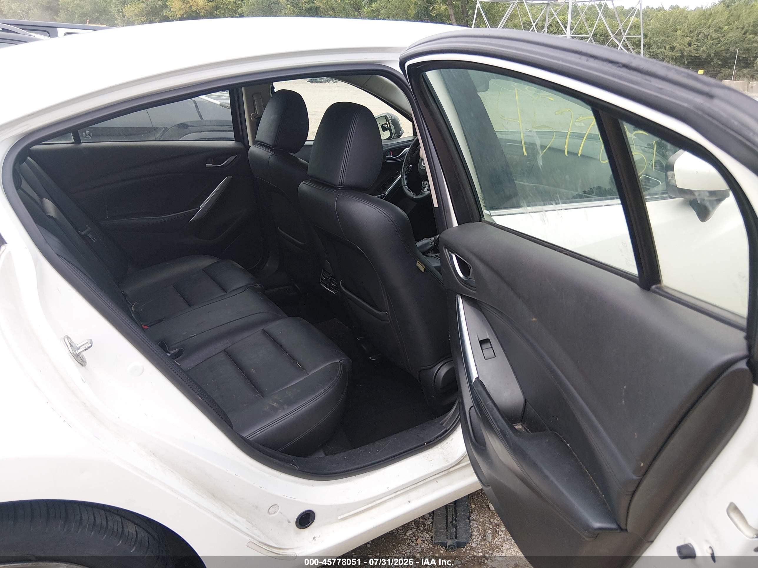 2014 Mazda Mazda6 I Touring White vin: JM1GJ1V6XE1126348