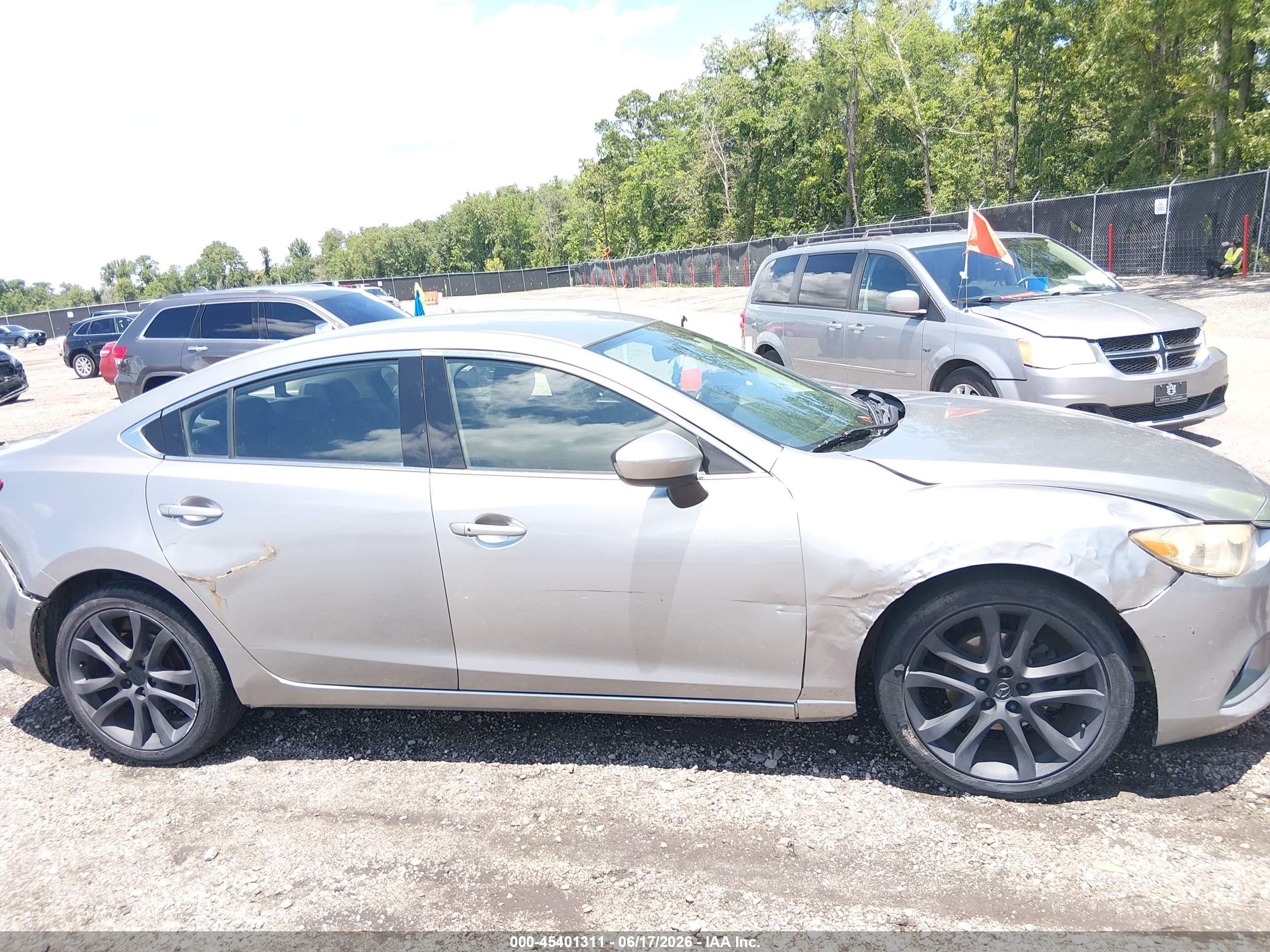 2015 Mazda Mazda6 I Touring Silver vin: JM1GJ1V6XF1173977