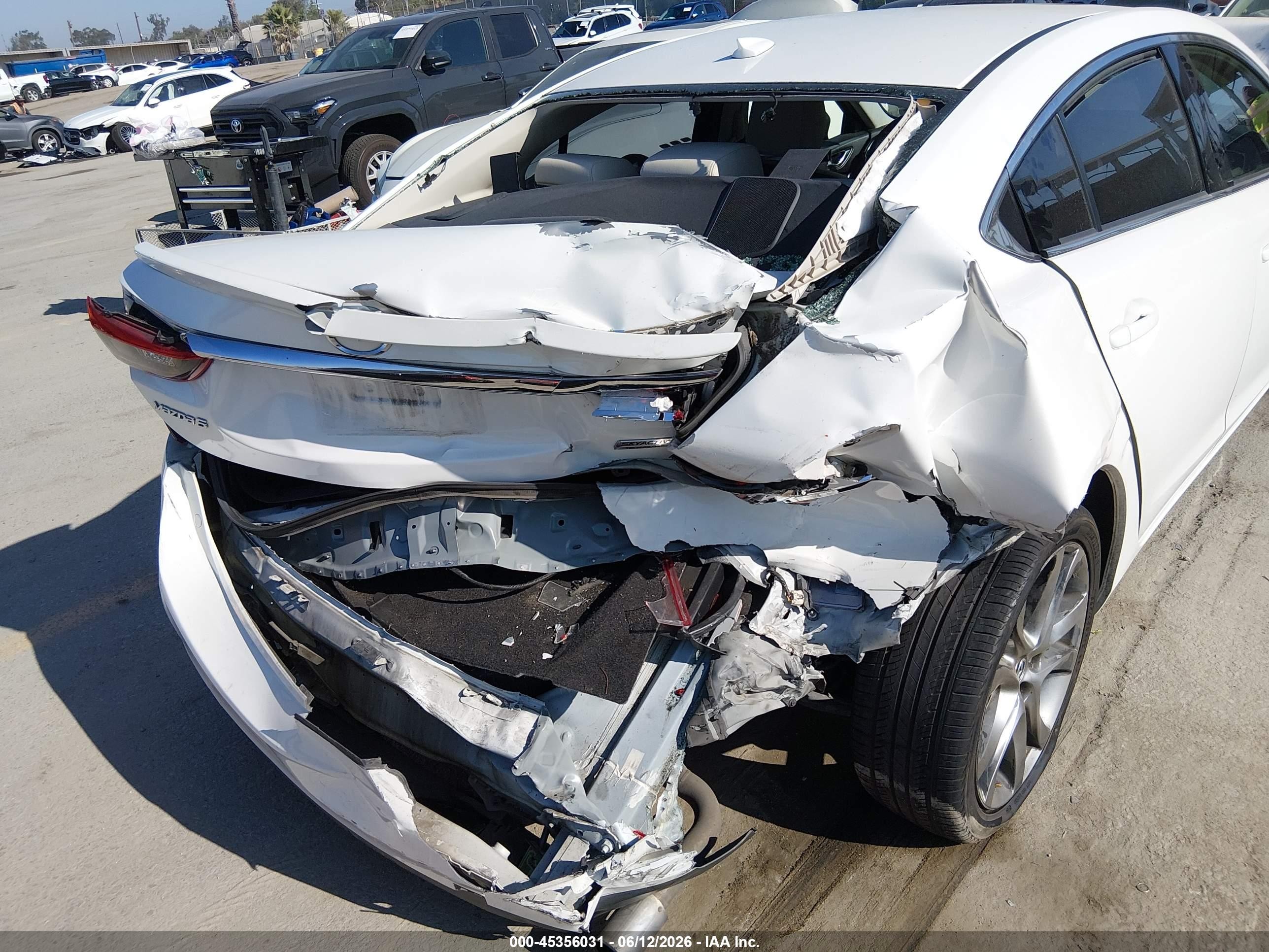 2015 Mazda Mazda6 I Grand Touring White vin: JM1GJ1W51F1203048