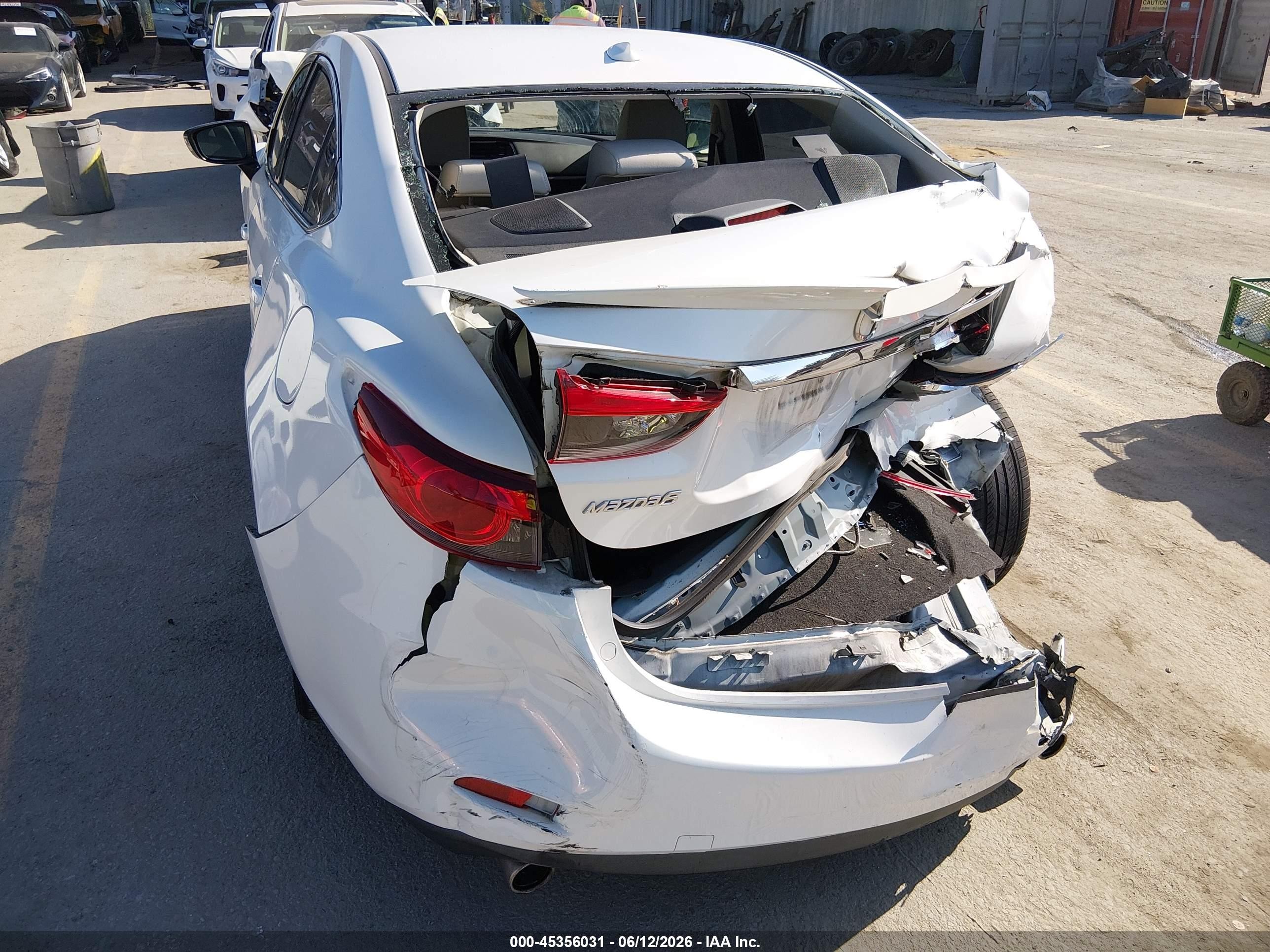 2015 Mazda Mazda6 I Grand Touring White vin: JM1GJ1W51F1203048