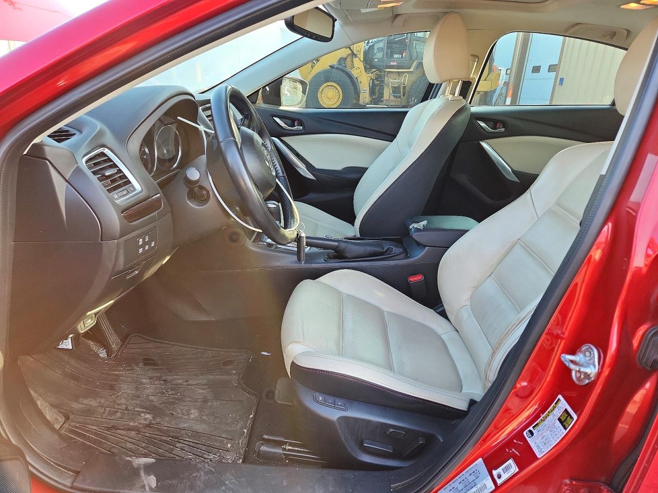 2015 Mazda 6 Grand Touring Red vin: JM1GJ1W53F1212852