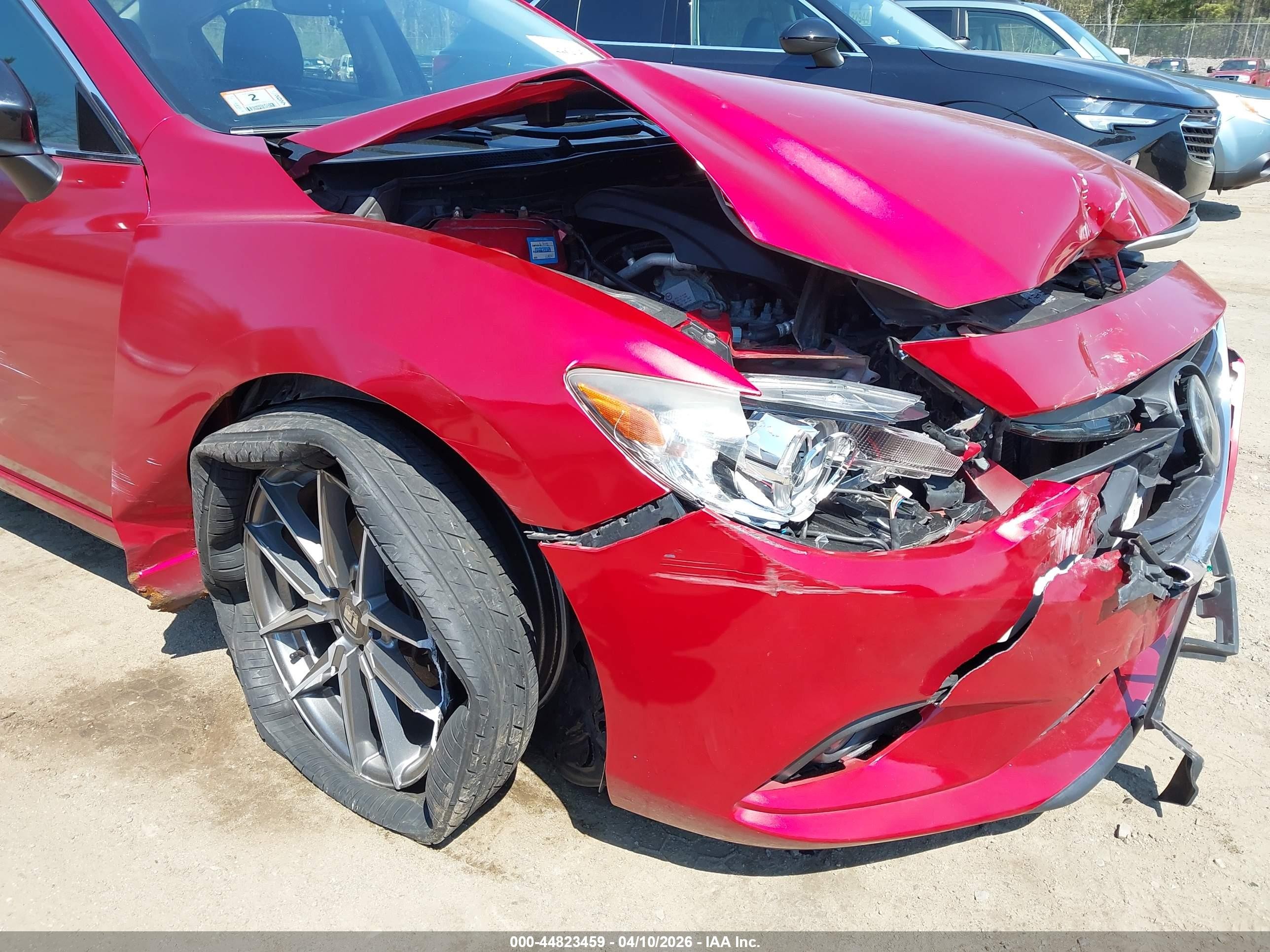 2014 Mazda Mazda6 I Grand Touring Red vin: JM1GJ1W54E1103010