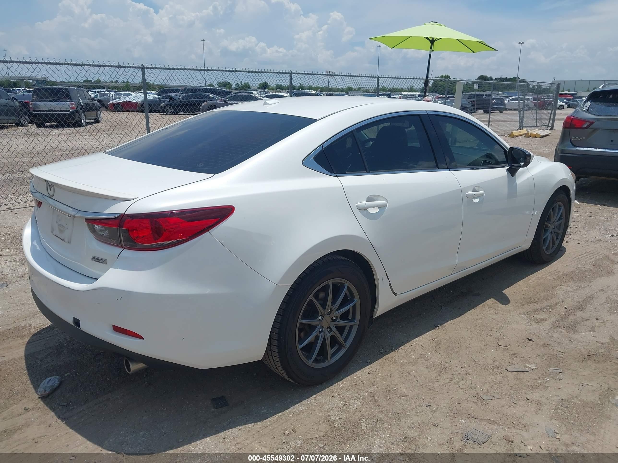 2015 Mazda Mazda6 I Grand Touring White vin: JM1GJ1W55F1179613