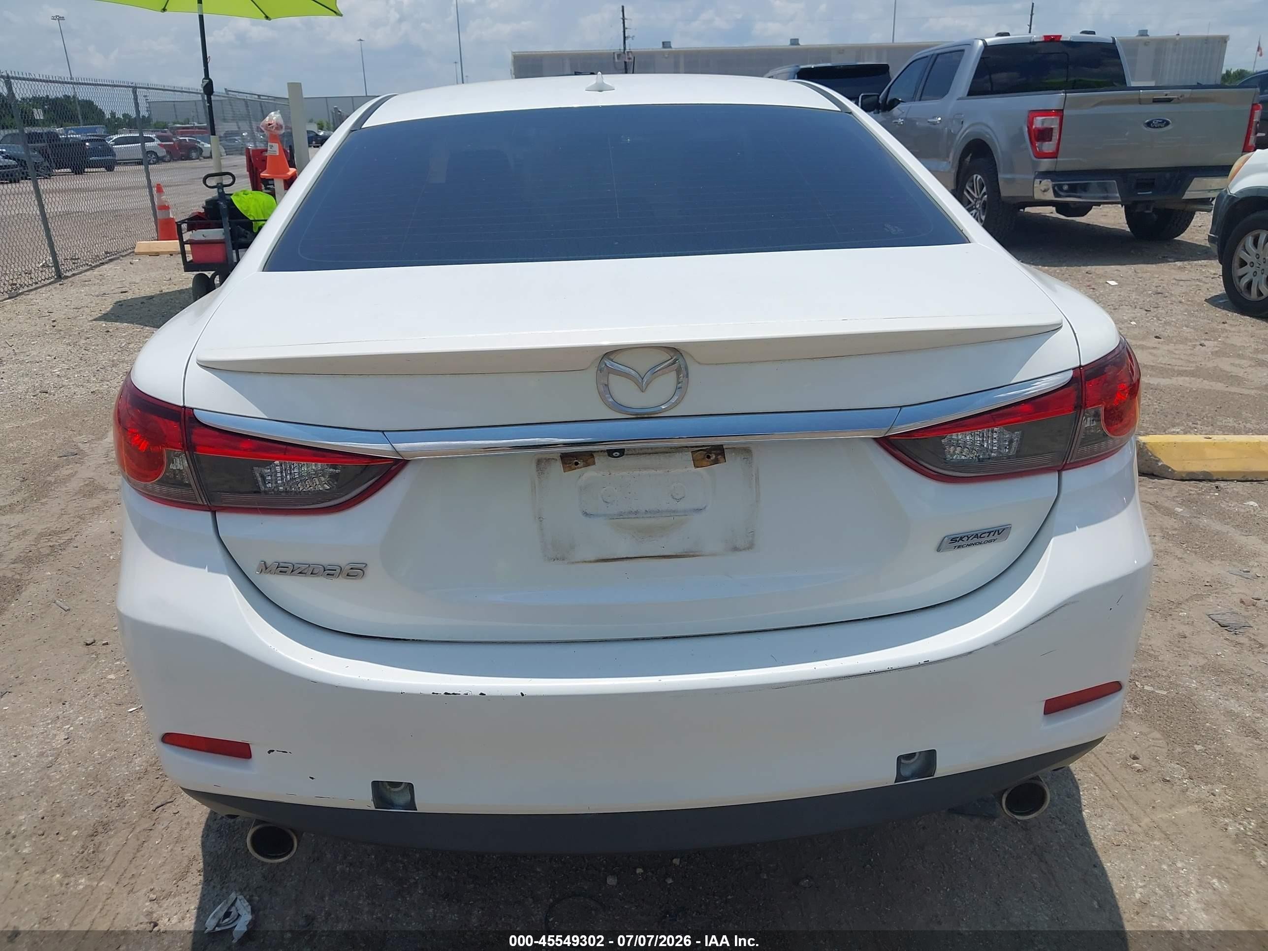 2015 Mazda Mazda6 I Grand Touring White vin: JM1GJ1W55F1179613