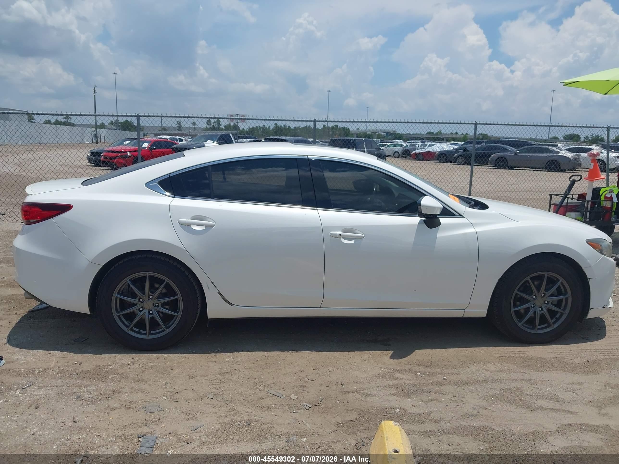 2015 Mazda Mazda6 I Grand Touring White vin: JM1GJ1W55F1179613