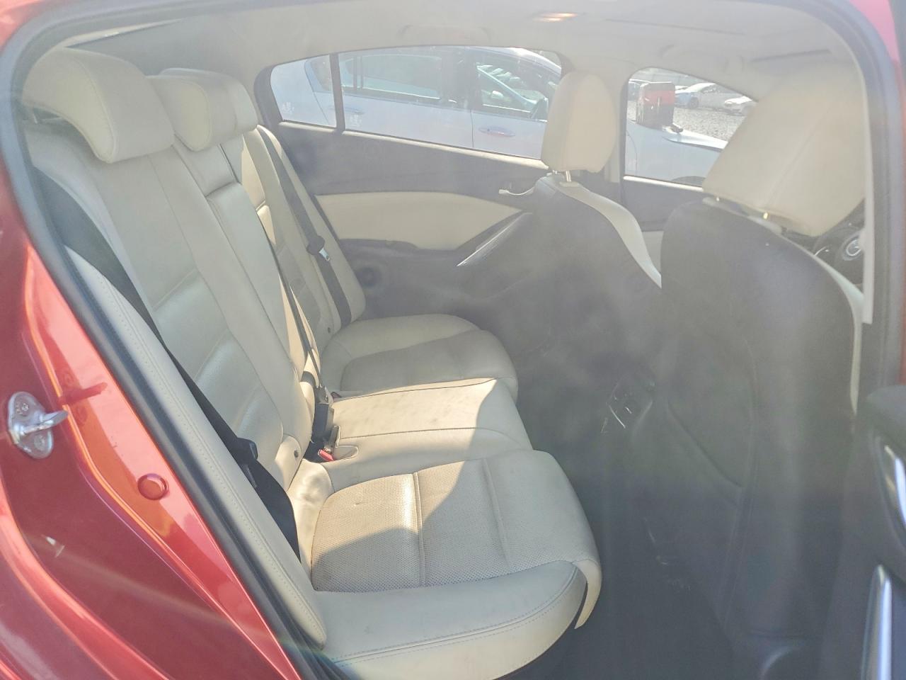 2015 Mazda 6 Grand Touring Red vin: JM1GJ1W56F1215597