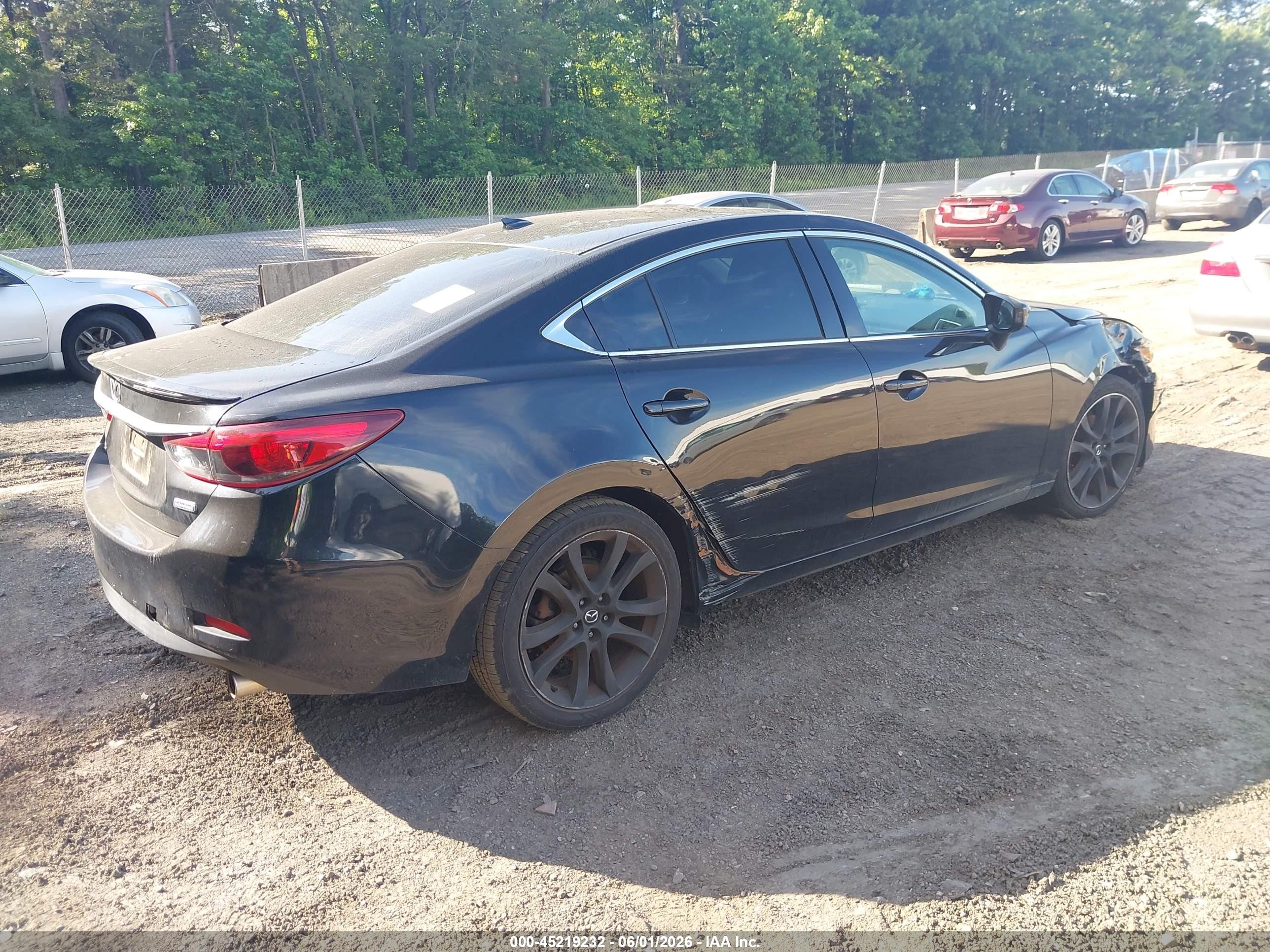 2016 Mazda Mazda6 I Grand Touring Черный vin: JM1GJ1W57G1405619