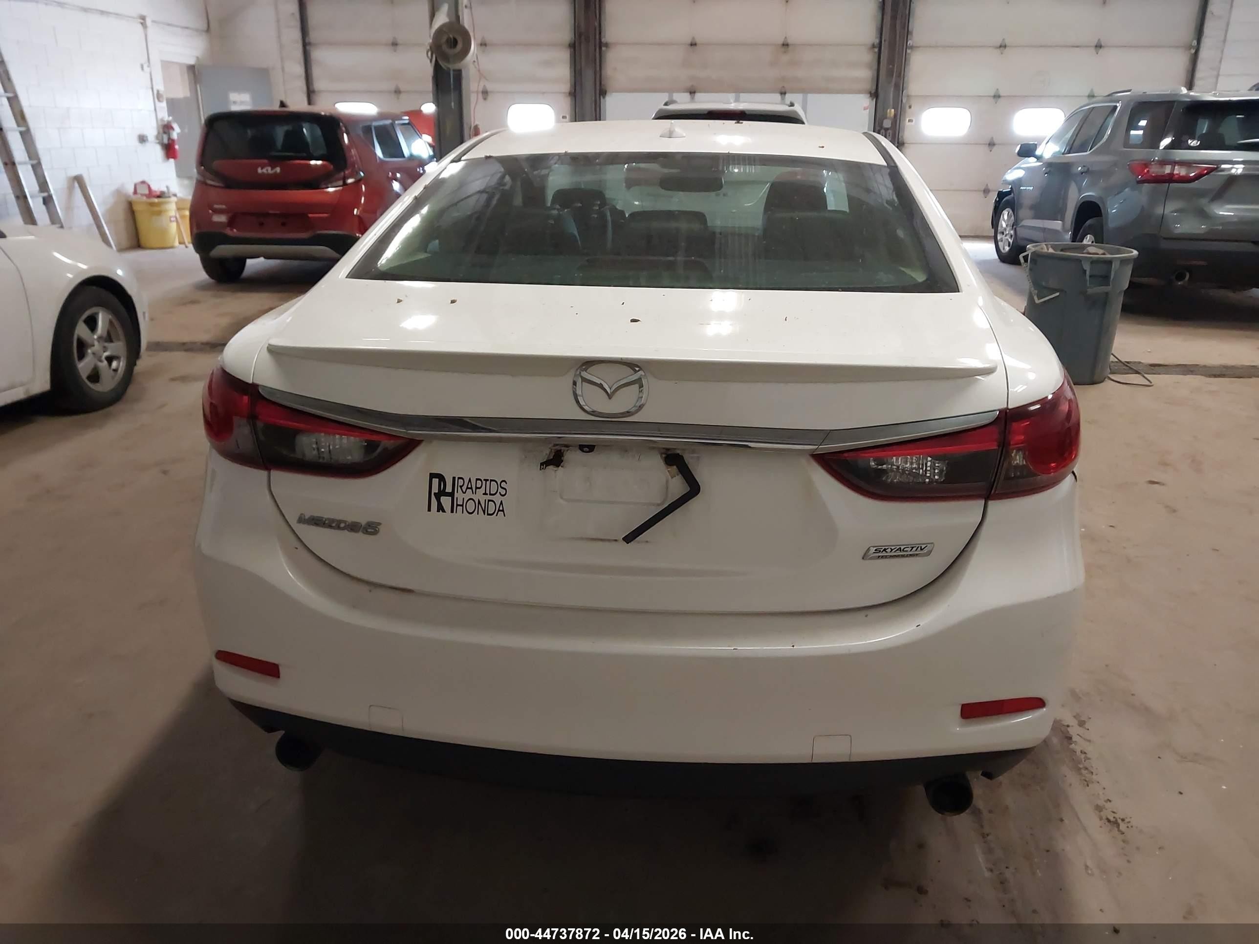 2014 Mazda Mazda6 I Grand Touring Черный vin: JM1GJ1W58E1104631
