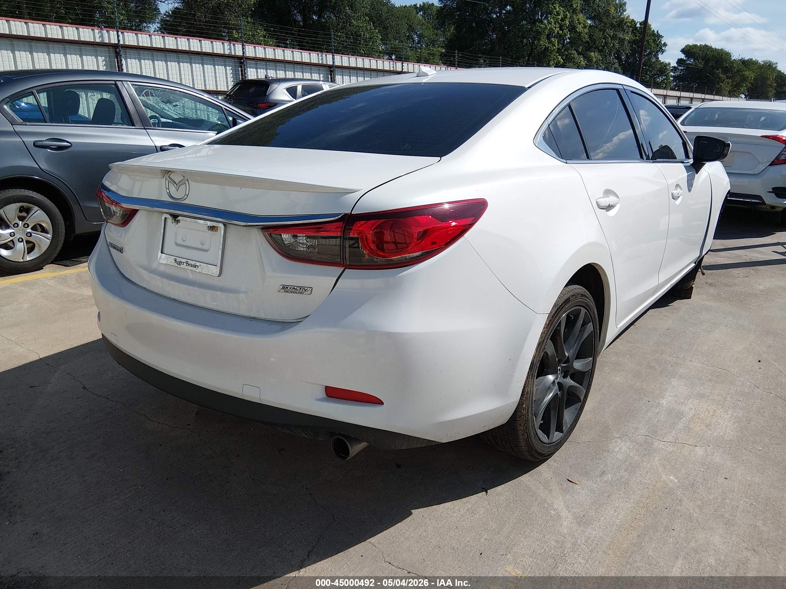 2015 Mazda Mazda6 I Grand Touring White vin: JM1GJ1W58F1197765