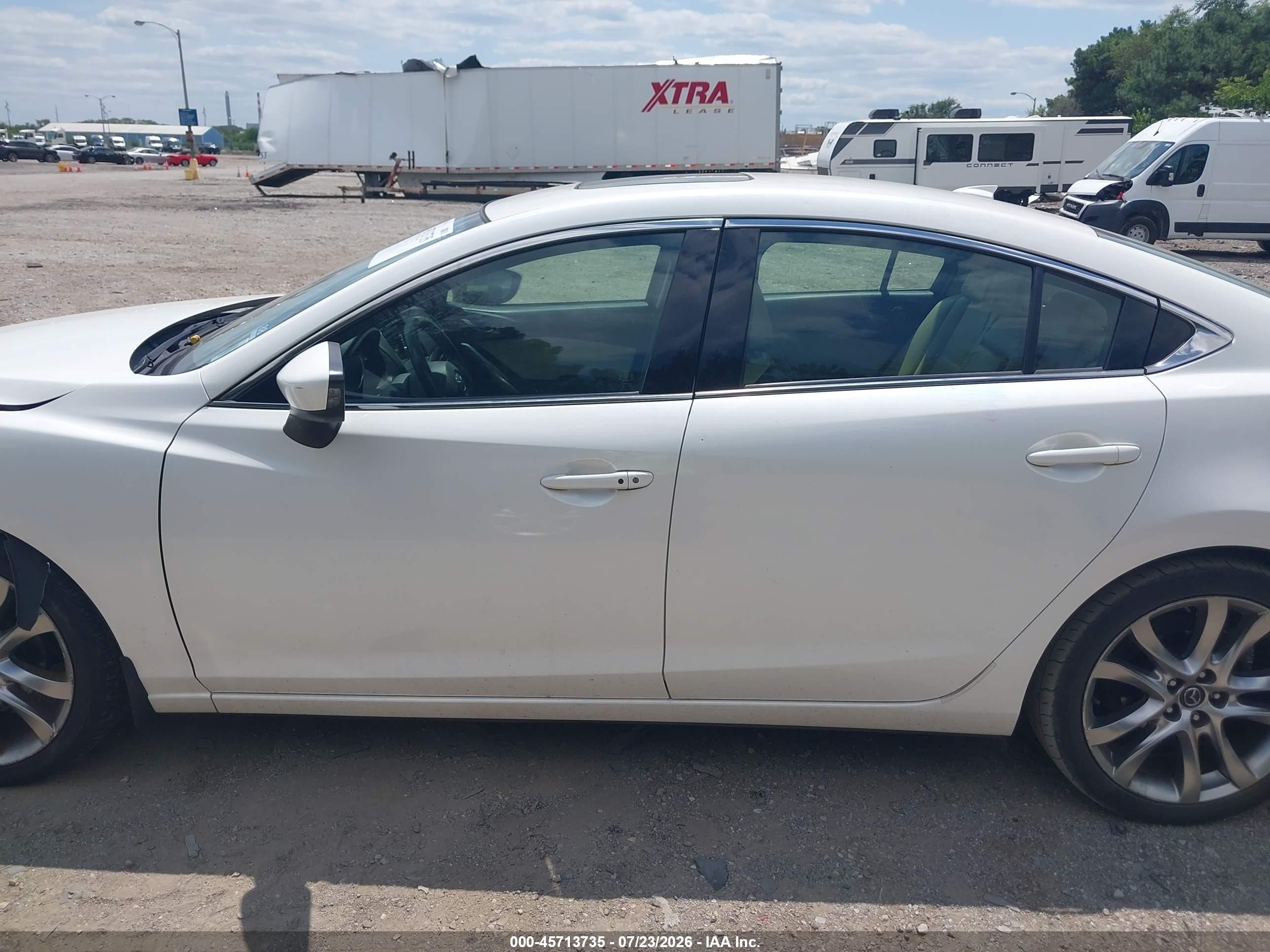 2014 Mazda Mazda6 I Grand Touring White vin: JM1GJ1W5XE1107143