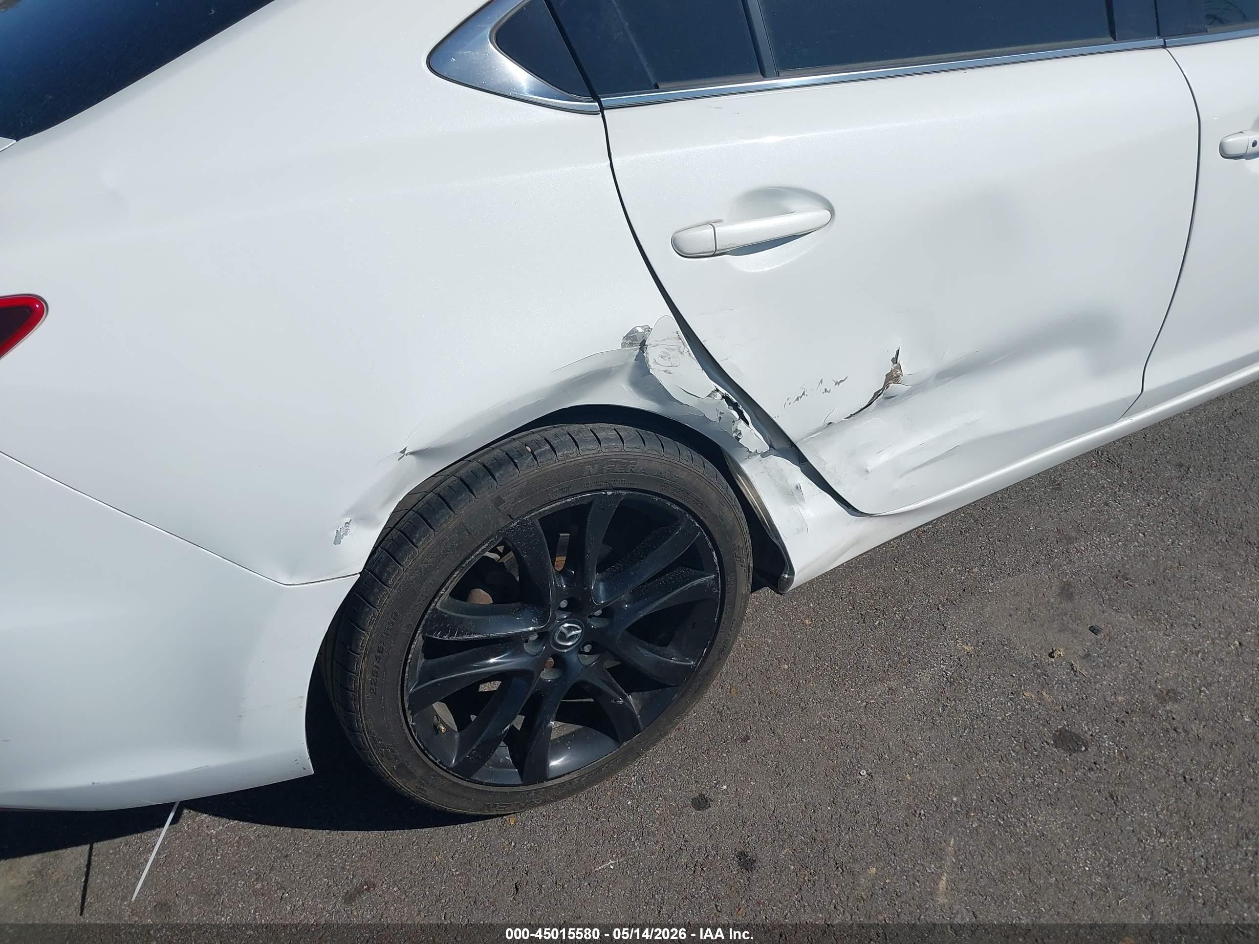 2014 Mazda Mazda6 I Grand Touring White vin: JM1GJ1W60E1116491
