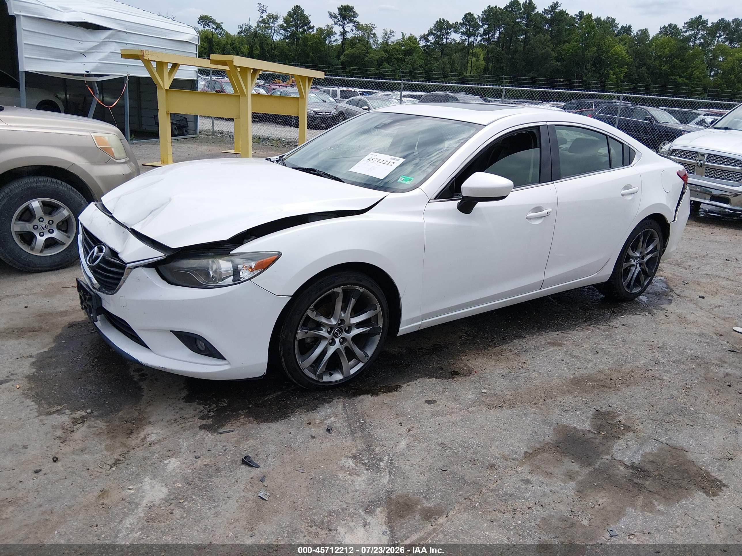 2014 Mazda Mazda6 I Grand Touring White vin: JM1GJ1W63E1127873