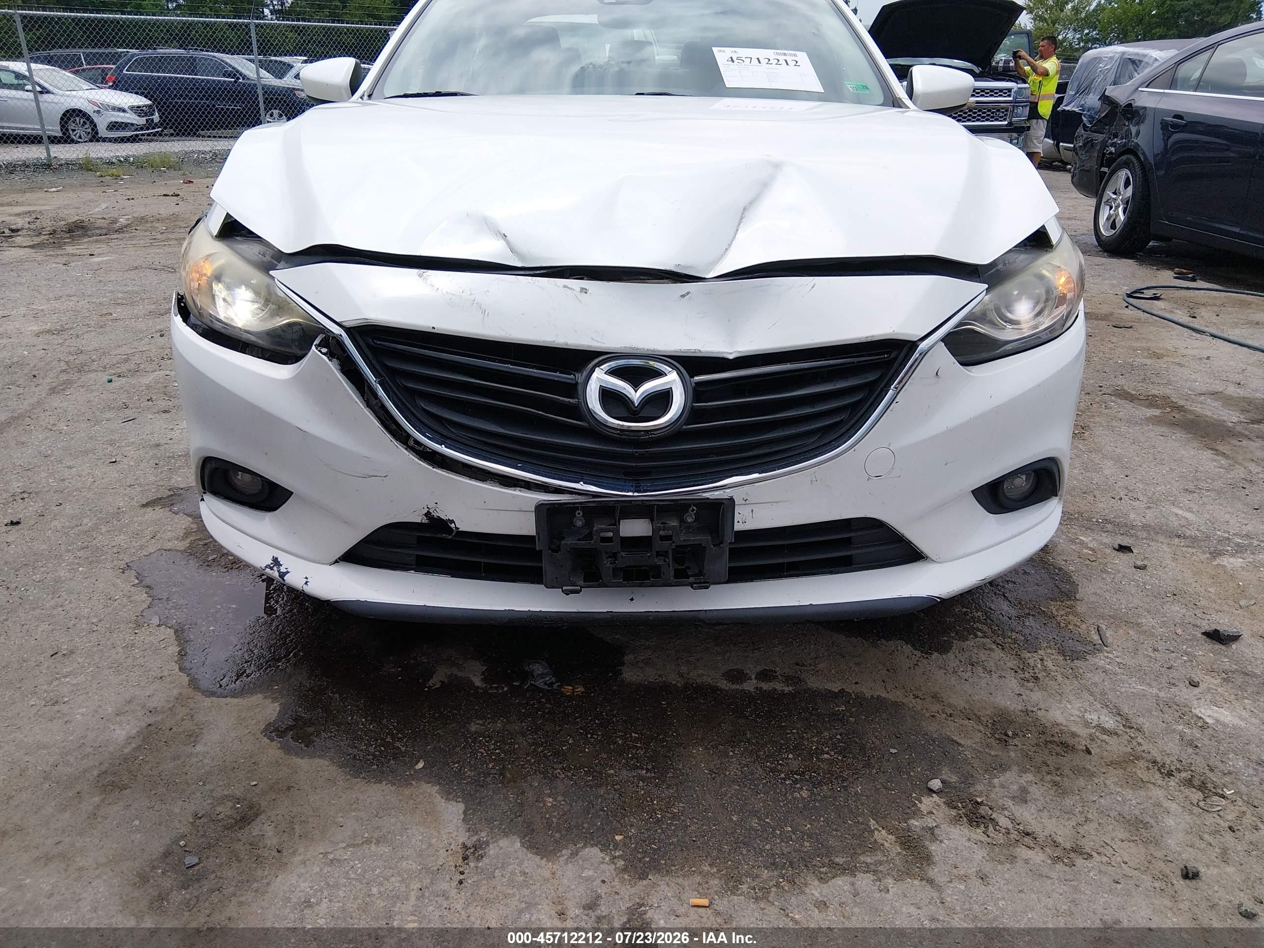 2014 Mazda Mazda6 I Grand Touring White vin: JM1GJ1W63E1127873