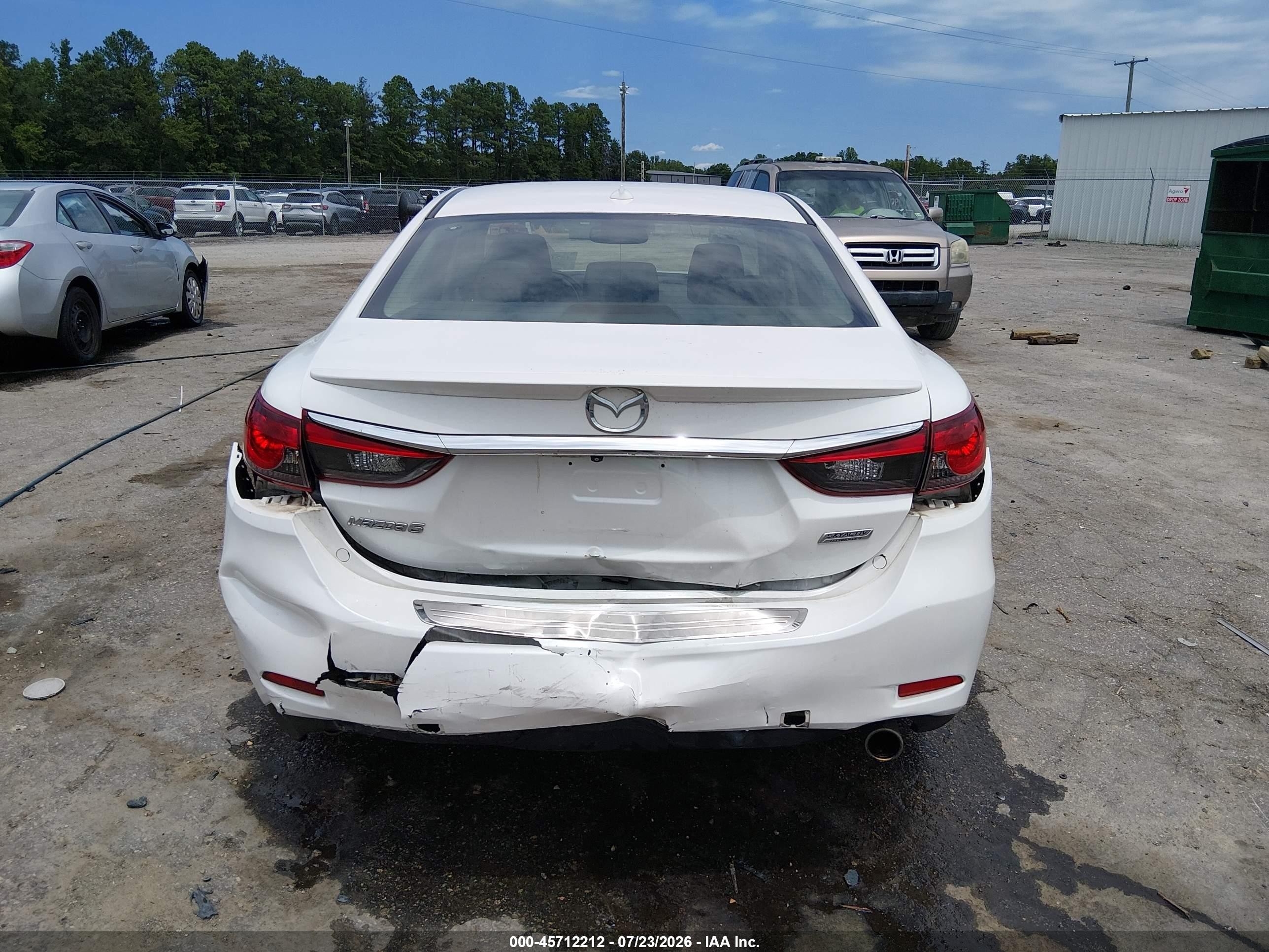 2014 Mazda Mazda6 I Grand Touring White vin: JM1GJ1W63E1127873