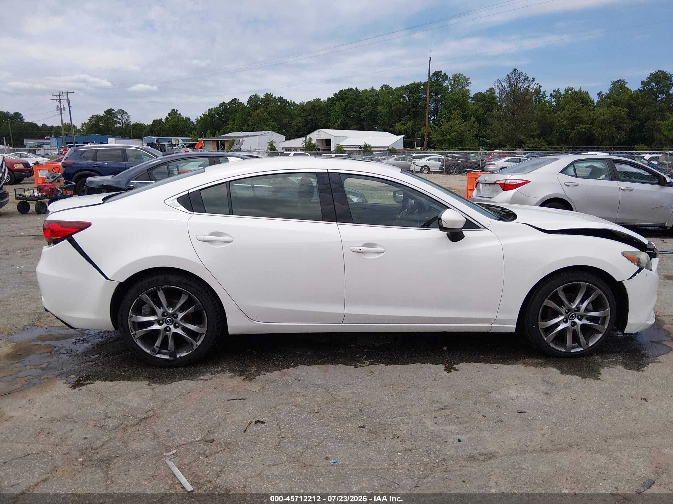 2014 Mazda Mazda6 I Grand Touring White vin: JM1GJ1W63E1127873