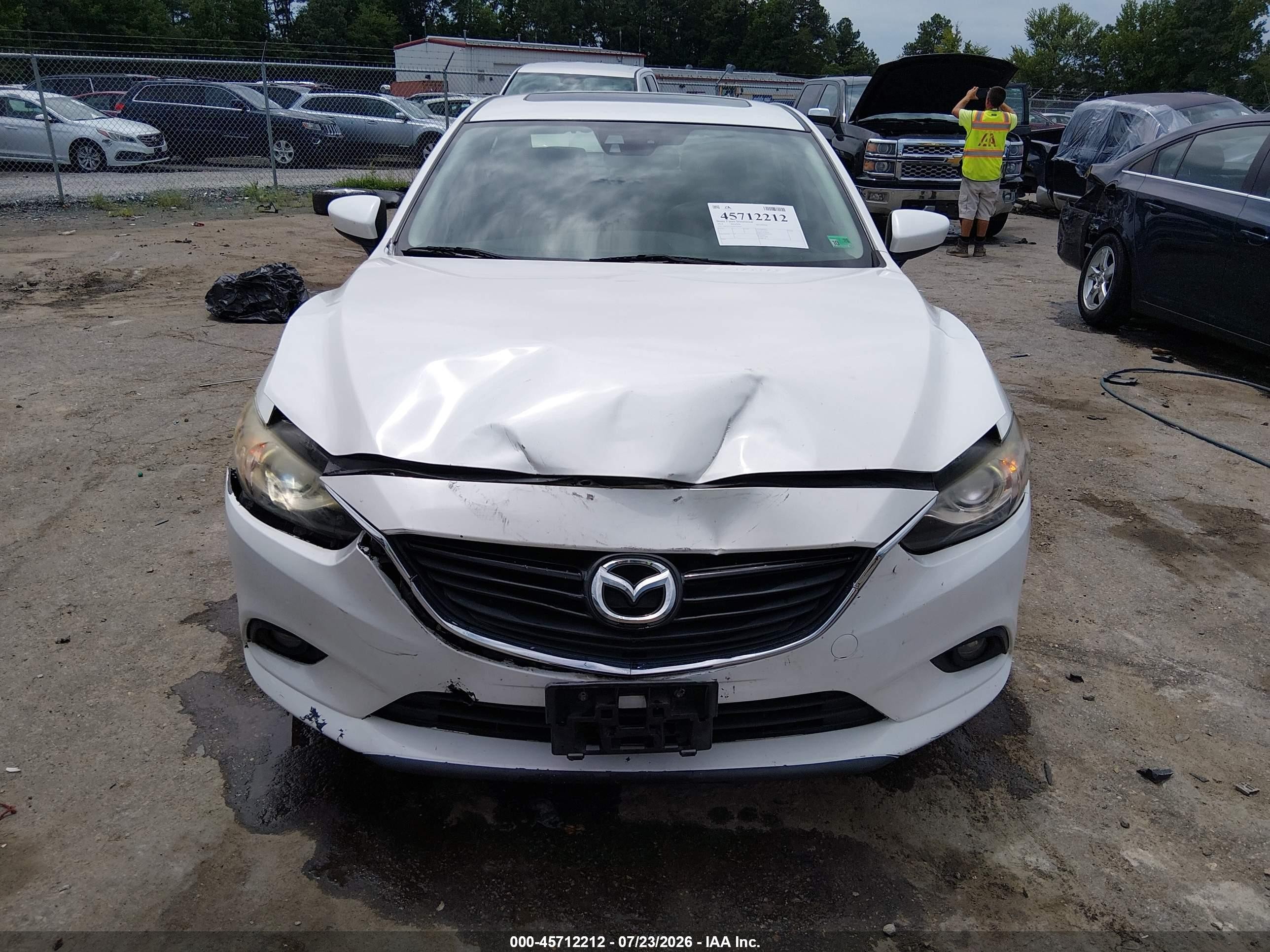 2014 Mazda Mazda6 I Grand Touring White vin: JM1GJ1W63E1127873