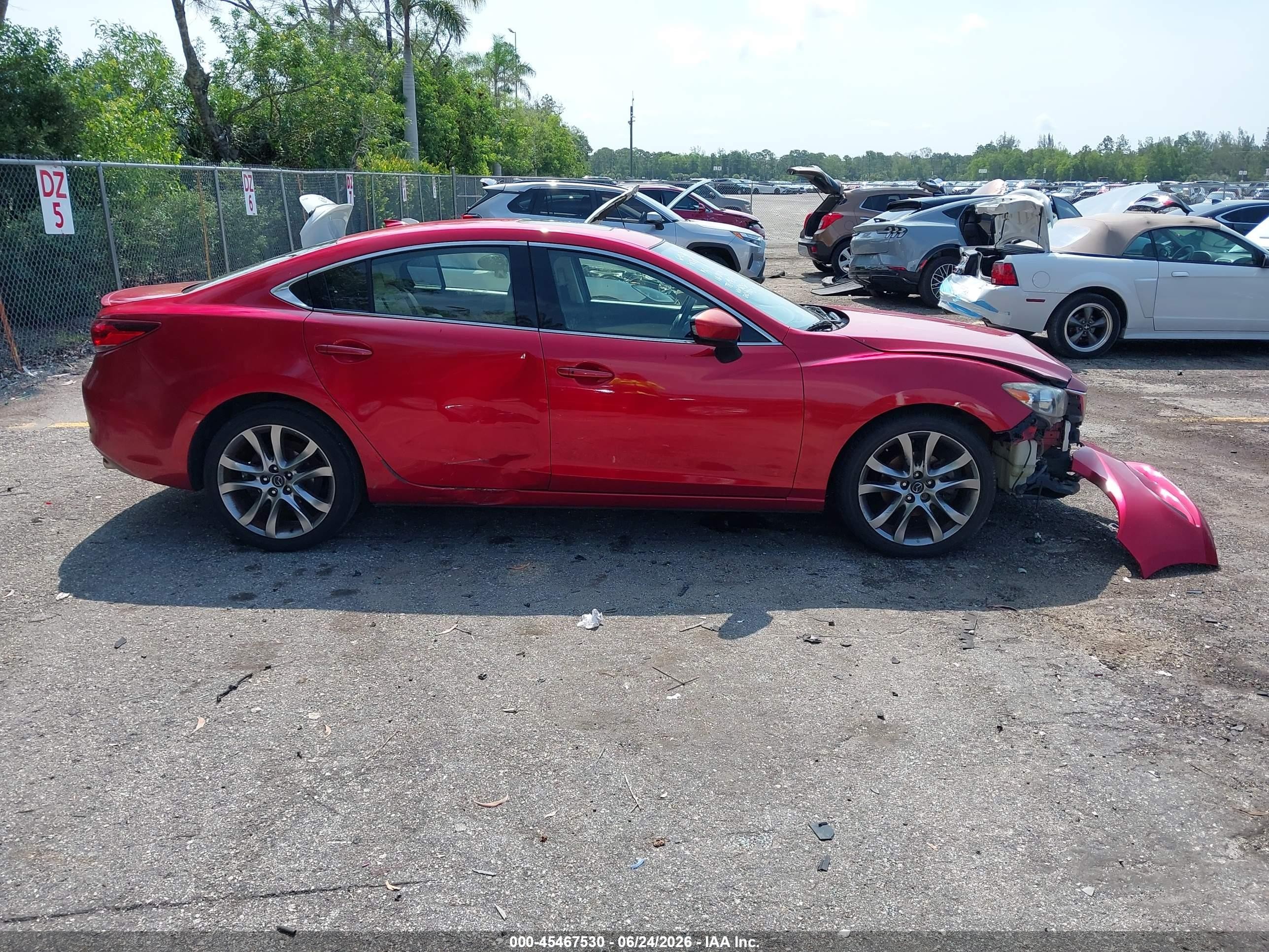 2014 Mazda Mazda6 I Grand Touring Red vin: JM1GJ1W63E1160467