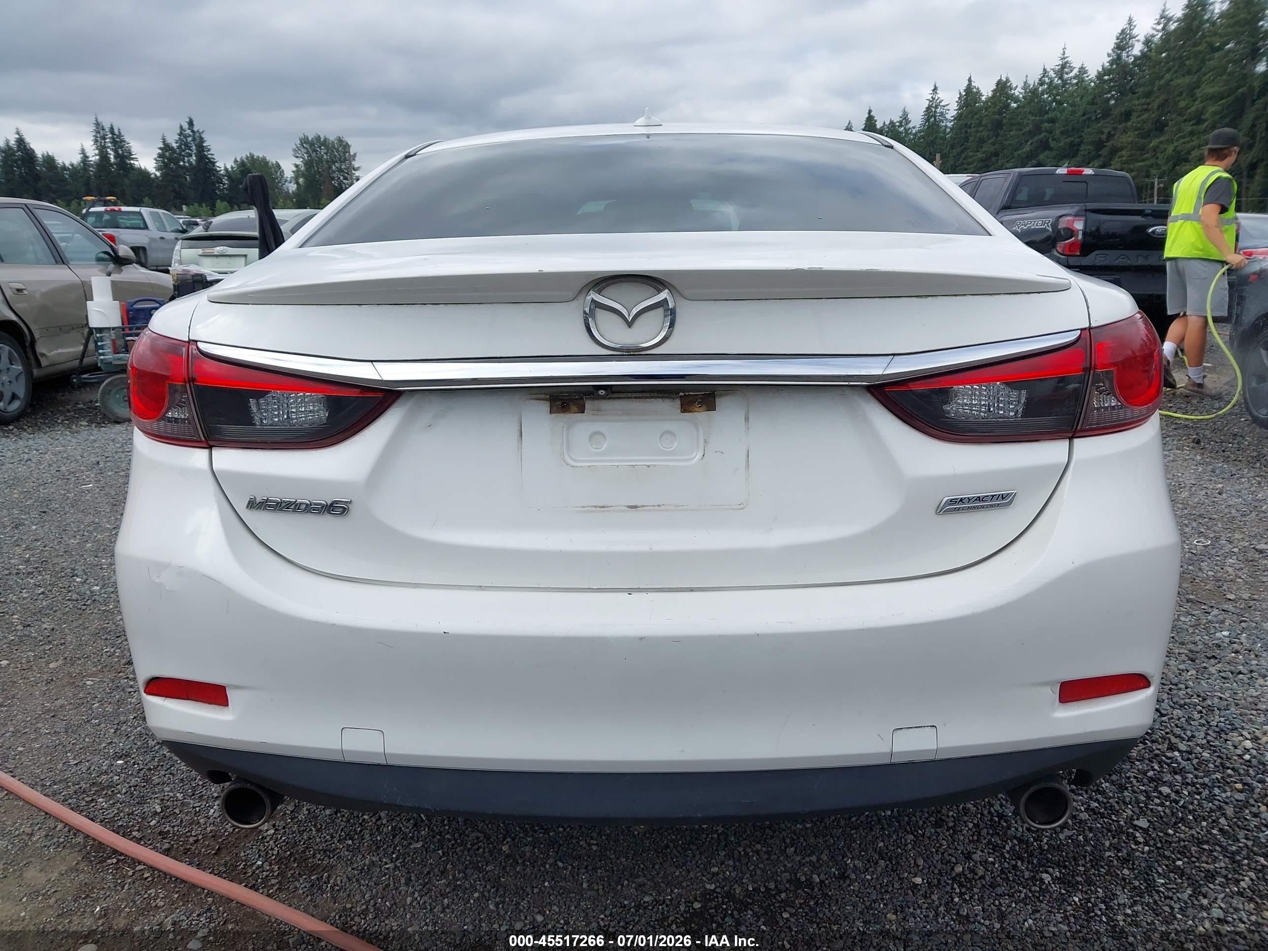 2015 Mazda Mazda6 I Grand Touring White vin: JM1GJ1W63F1165024