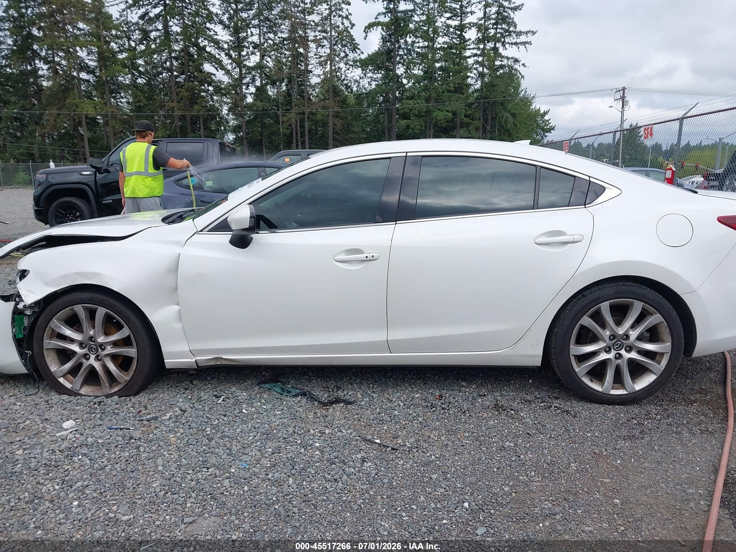 2015 Mazda Mazda6 I Grand Touring White vin: JM1GJ1W63F1165024