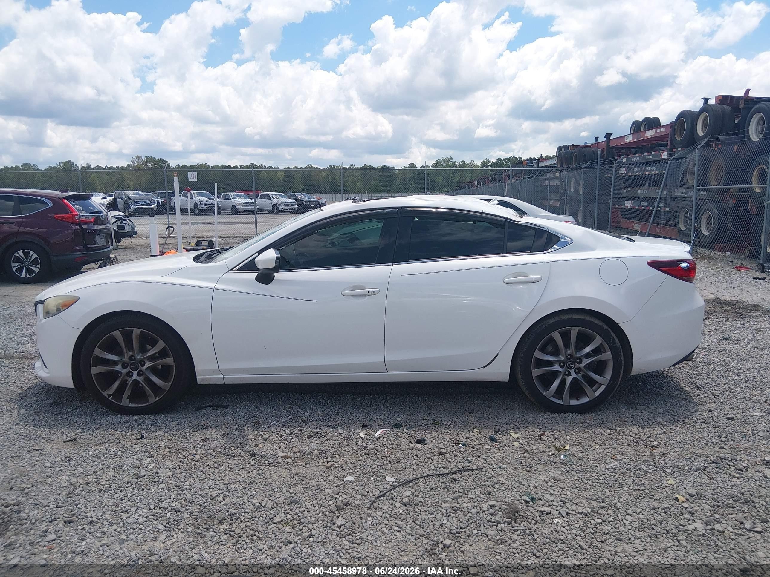 2014 Mazda Mazda6 I Grand Touring White vin: JM1GJ1W65E1123291