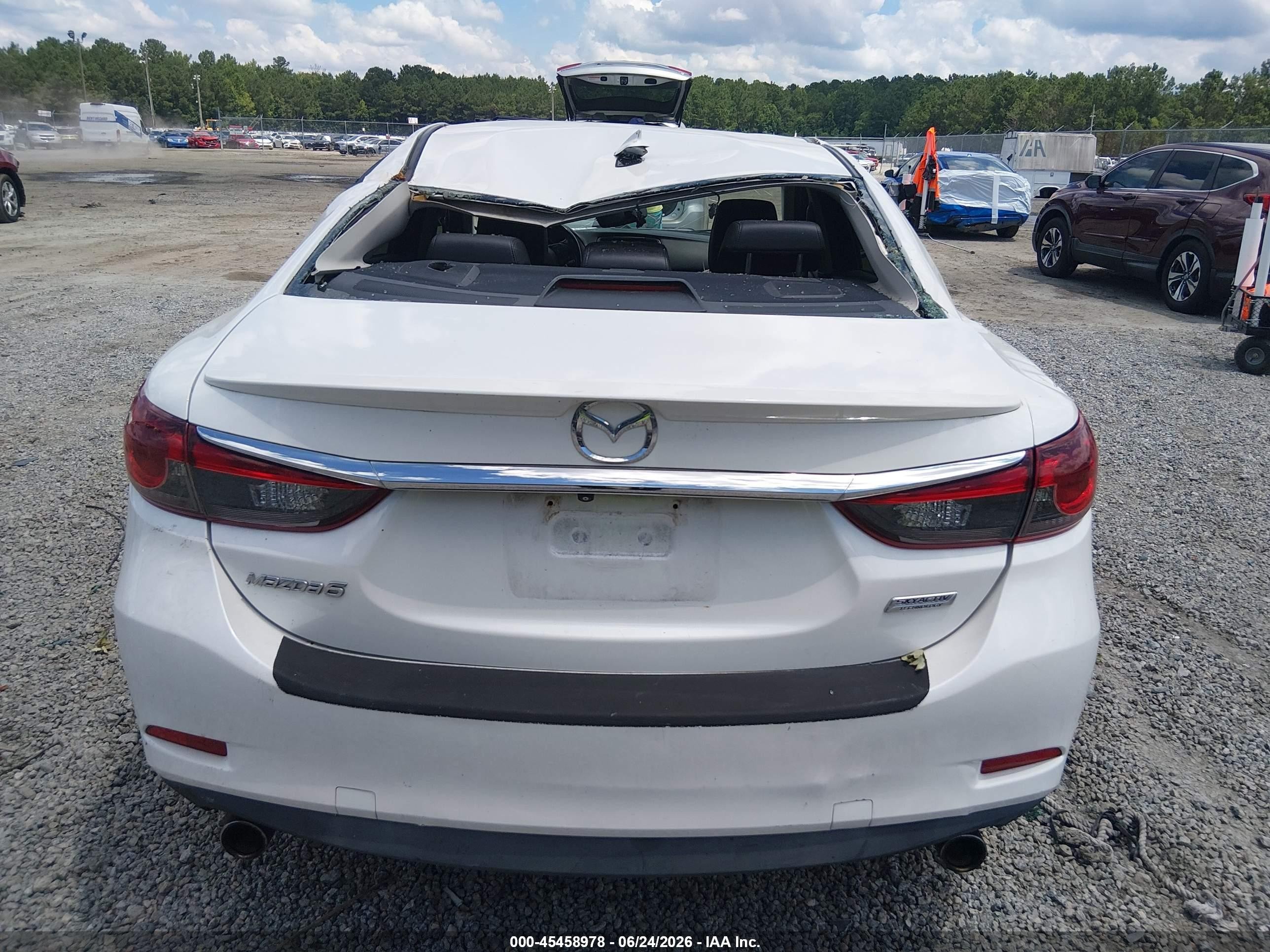 2014 Mazda Mazda6 I Grand Touring White vin: JM1GJ1W65E1123291