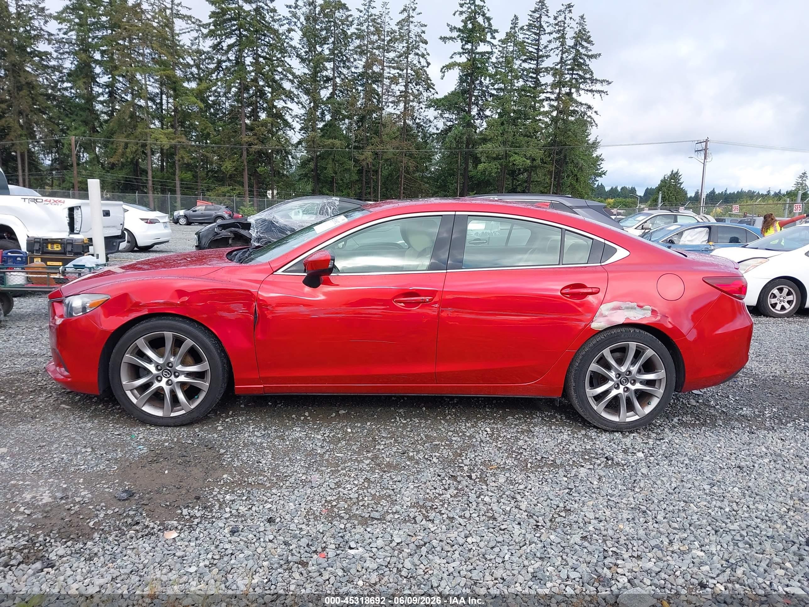 2014 Mazda Mazda6 I Grand Touring Red vin: JM1GJ1W65E1128541