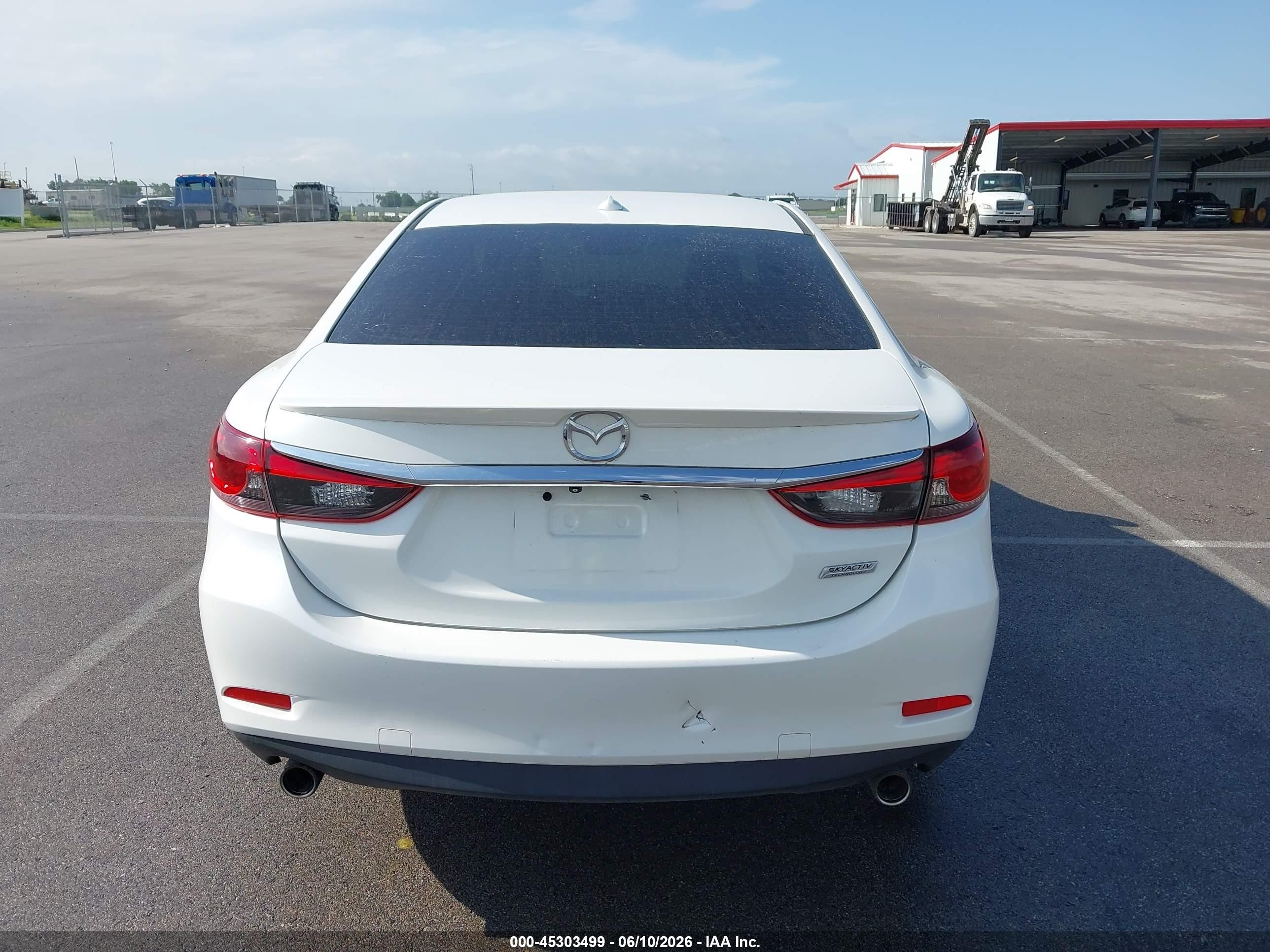 2014 Mazda Mazda6 I Grand Touring White vin: JM1GJ1W68E1117856