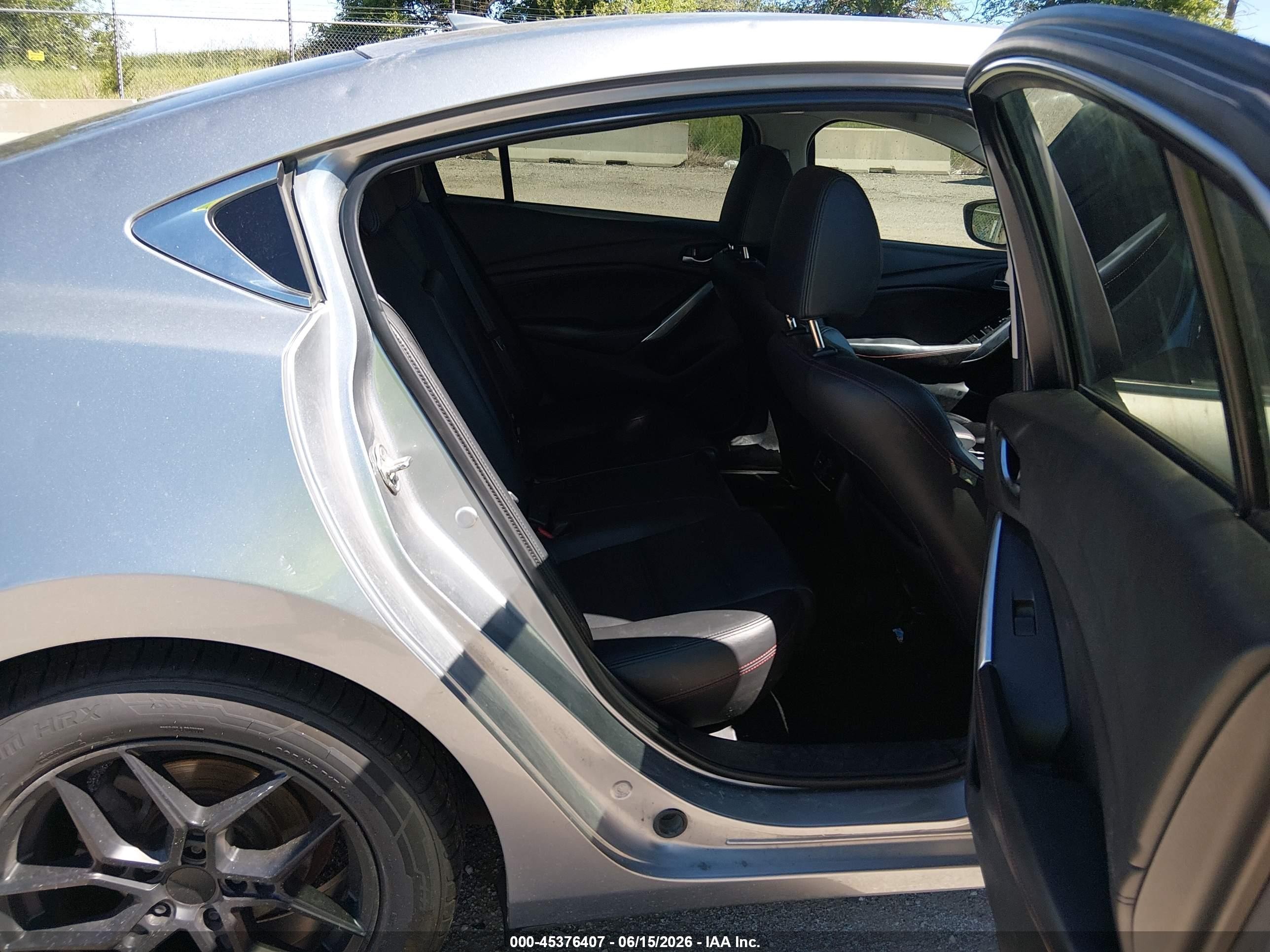 2014 Mazda Mazda6 I Grand Touring Silver vin: JM1GJ1W69E1129711