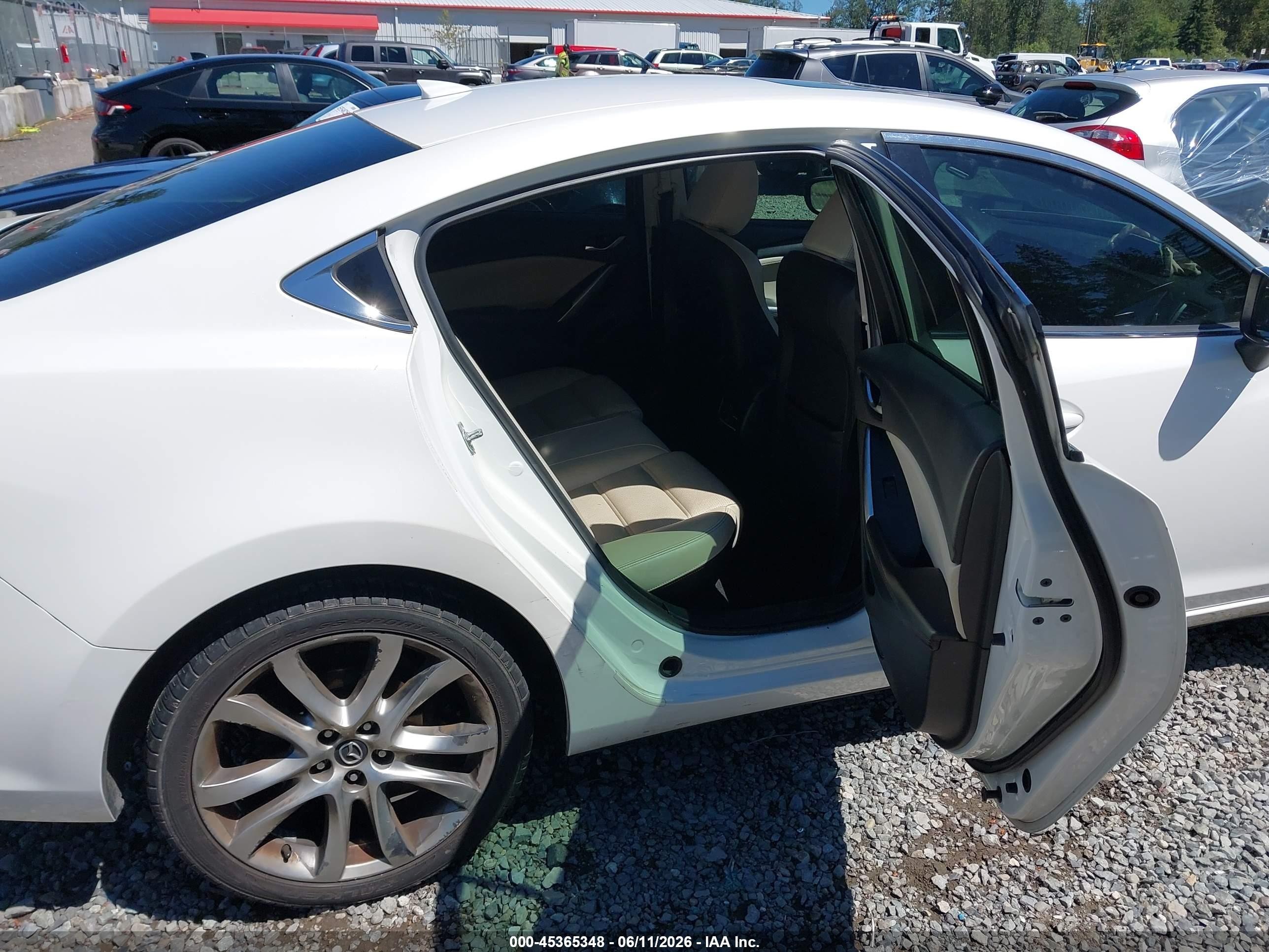 2014 Mazda Mazda6 I Grand Touring White vin: JM1GJ1W69E1134603