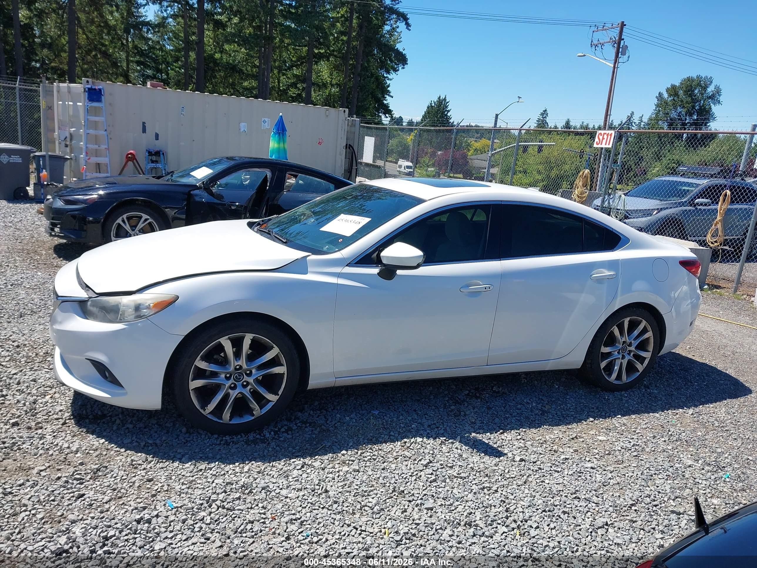 2014 Mazda Mazda6 I Grand Touring White vin: JM1GJ1W69E1134603