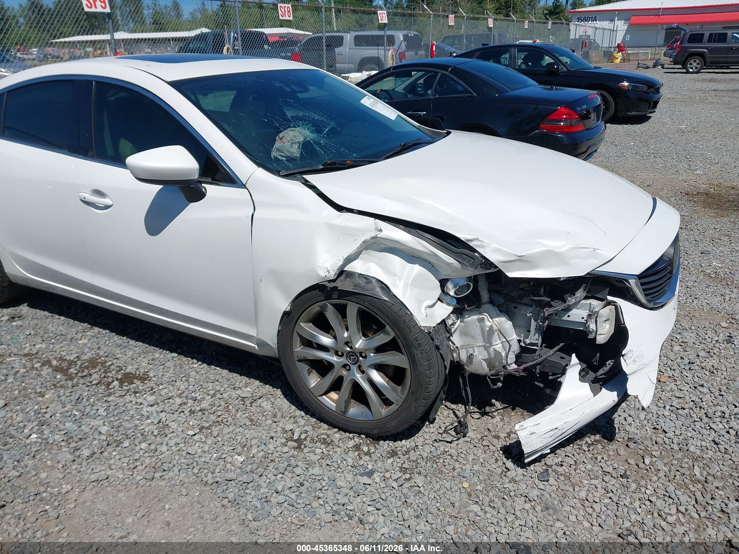 2014 Mazda Mazda6 I Grand Touring White vin: JM1GJ1W69E1134603