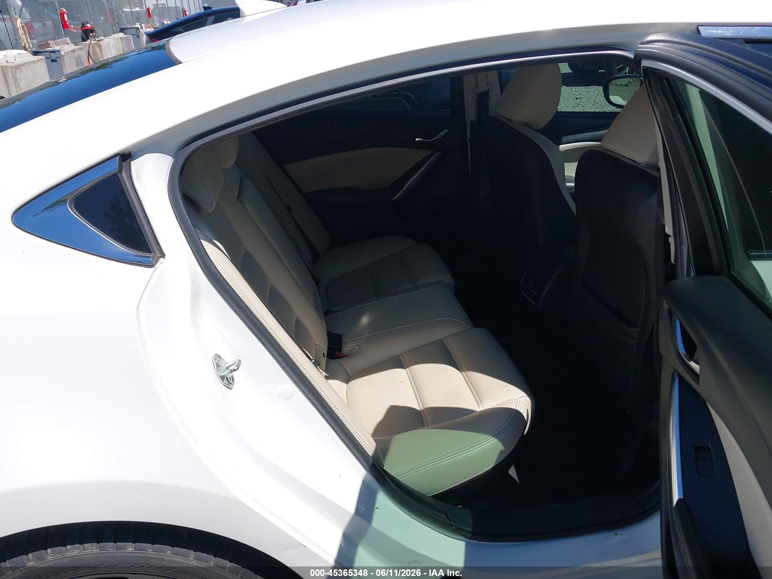 2014 Mazda Mazda6 I Grand Touring White vin: JM1GJ1W69E1134603