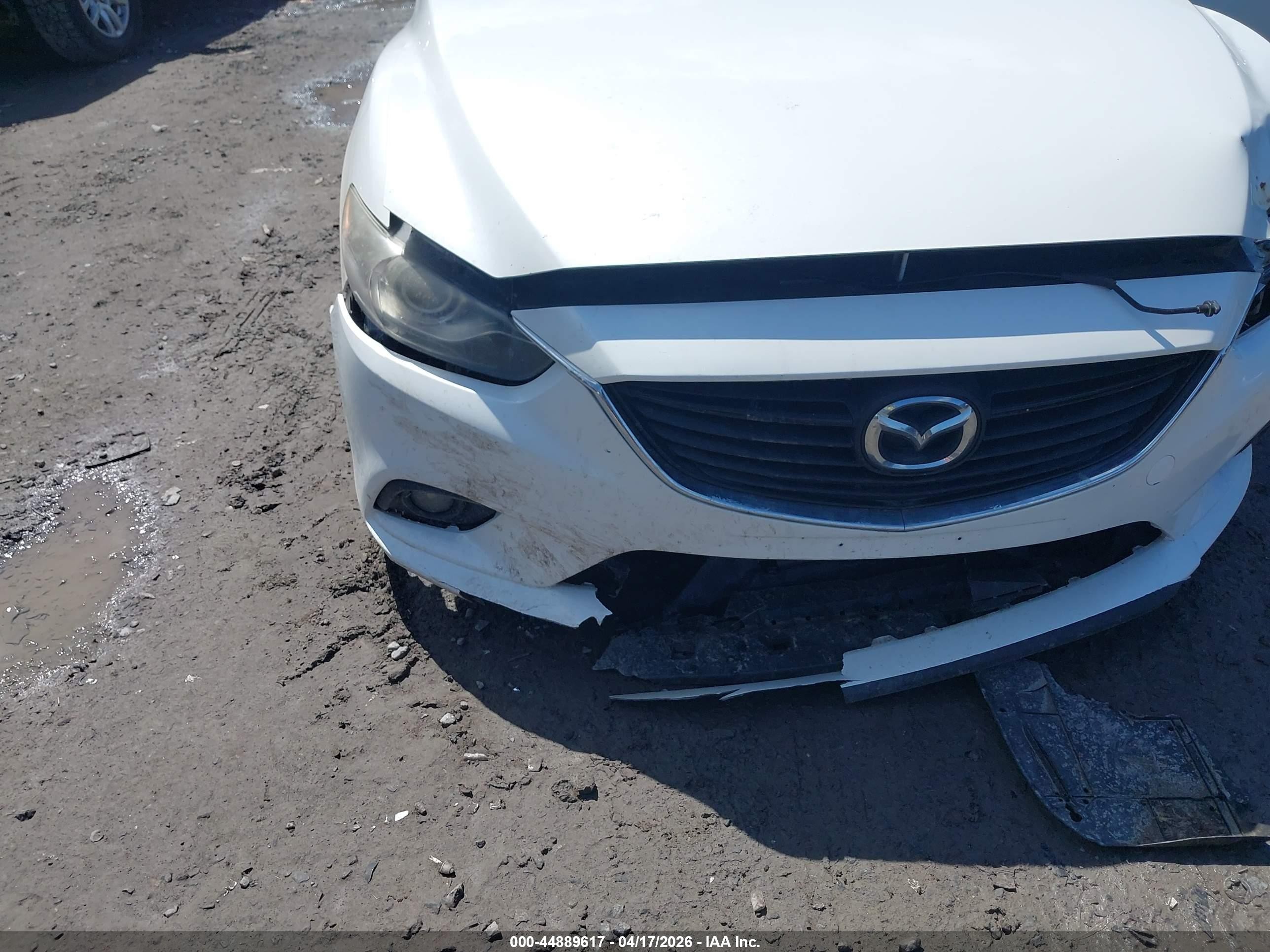 2014 Mazda Mazda6 I Grand Touring White vin: JM1GJ1W6XE1127319