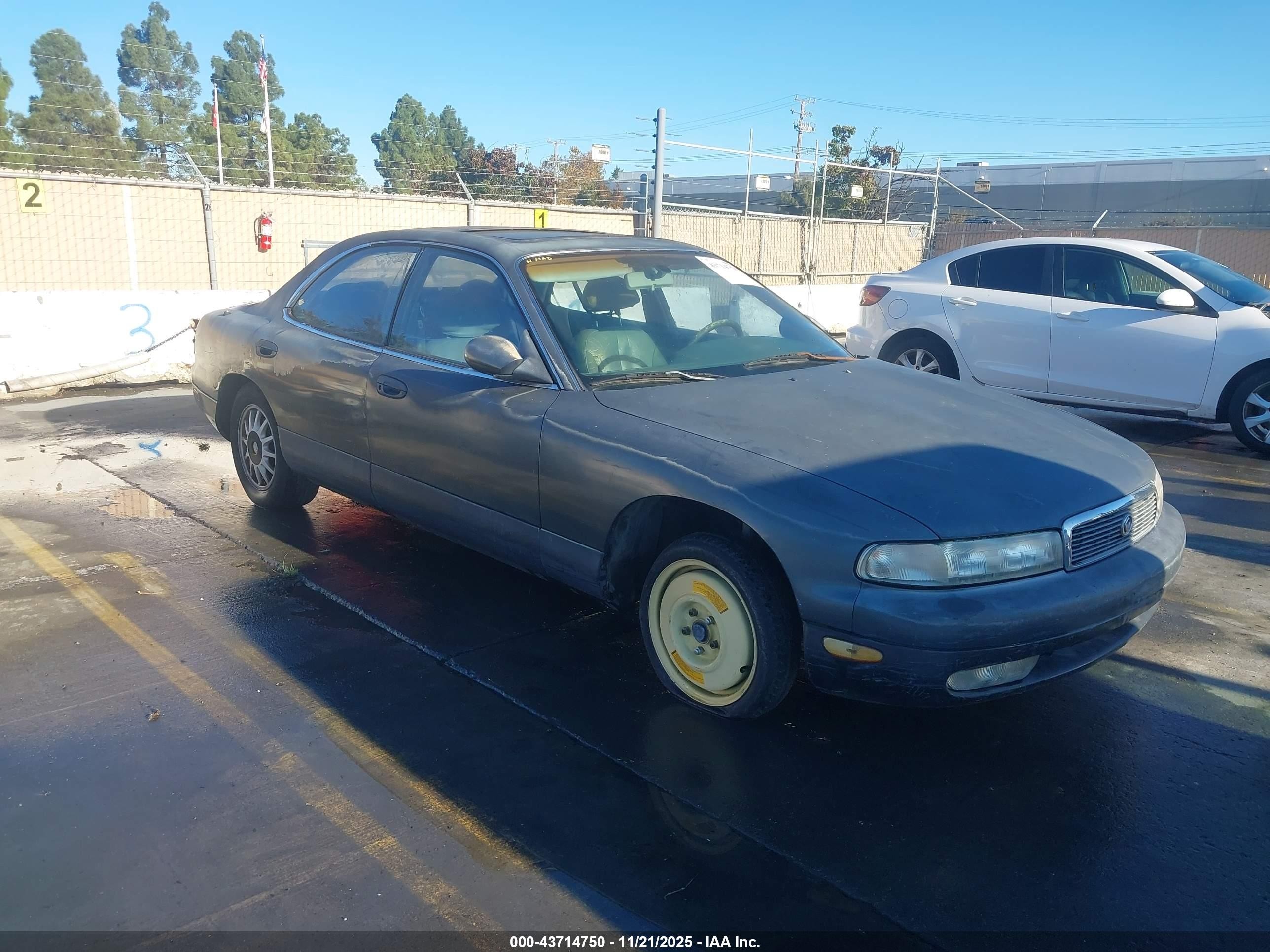 1993 Mazda 929   Gray vin: JM1HD4615P0200834