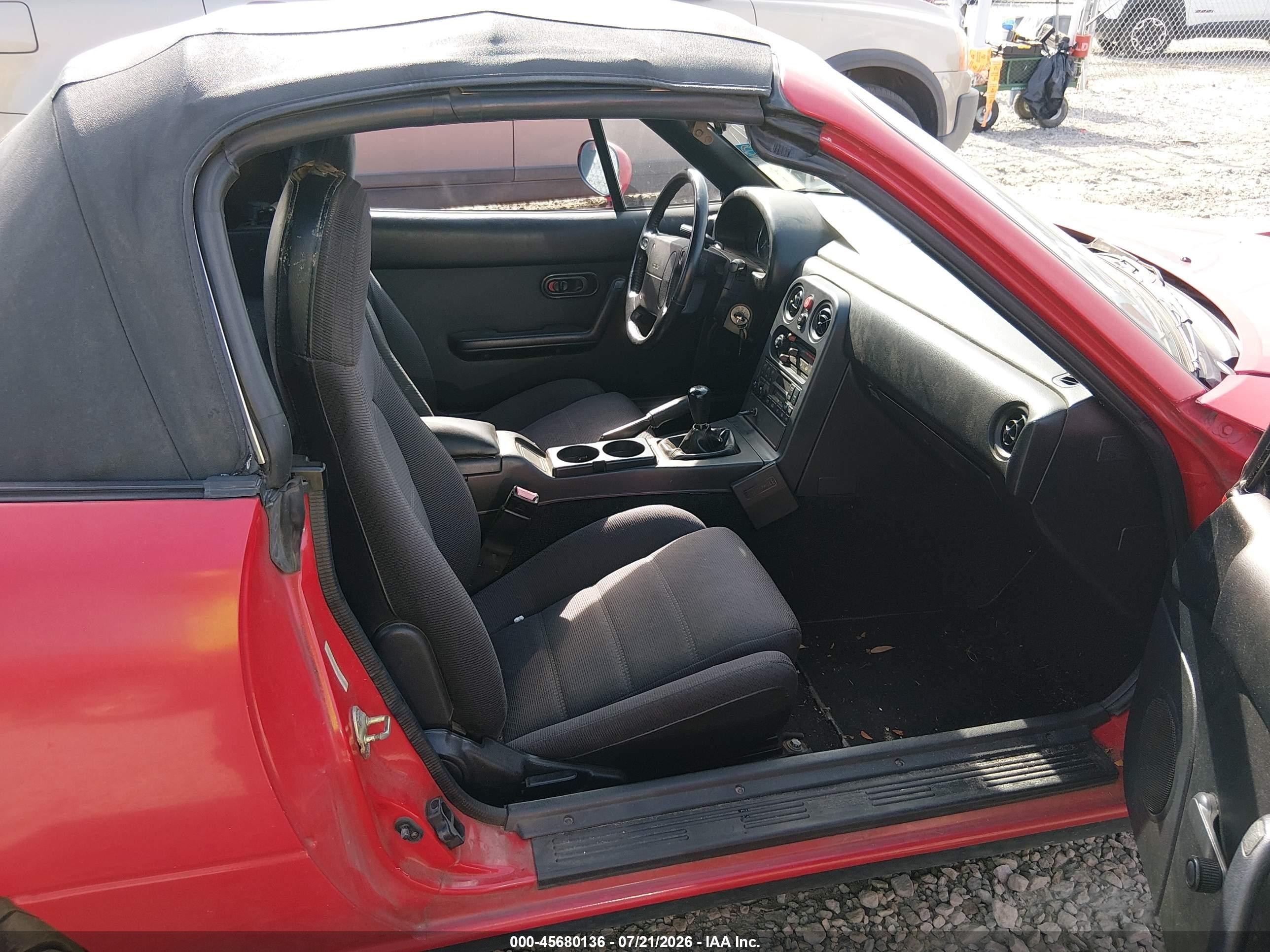 1990 Mazda Mx-5 Miata   Red vin: JM1NA3513L0121048