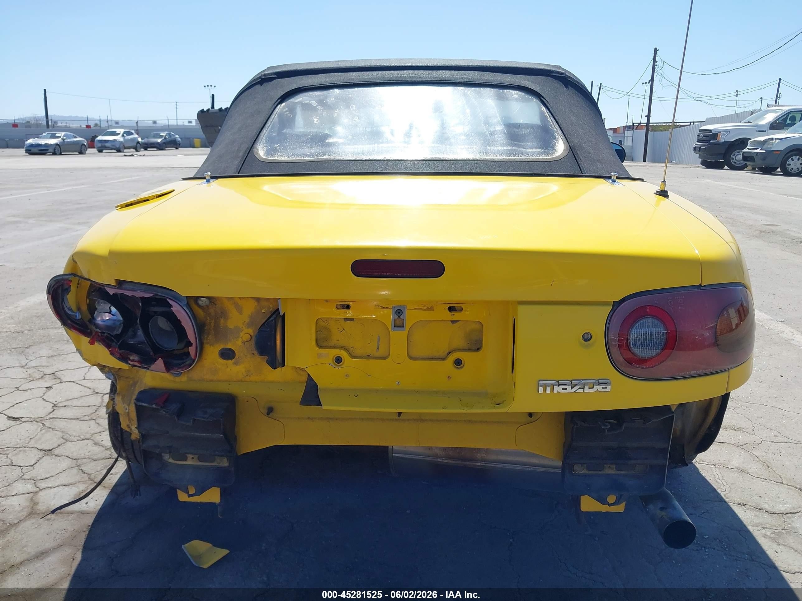 1992 Mazda Mx-5 Miata   Yellow vin: JM1NA3513N1313938