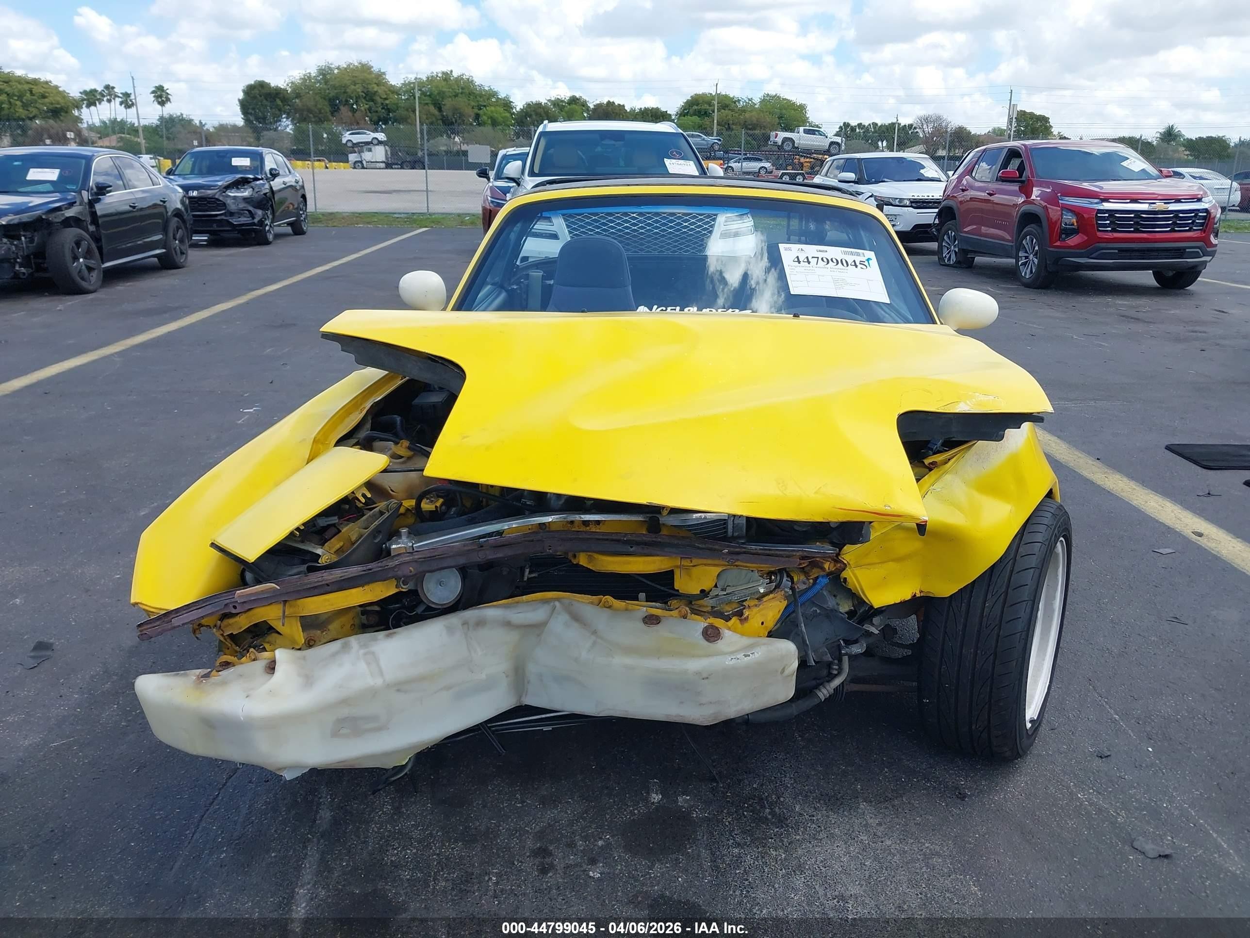 1992 Mazda Mx-5 Miata   Yellow vin: JM1NA3513N1314877