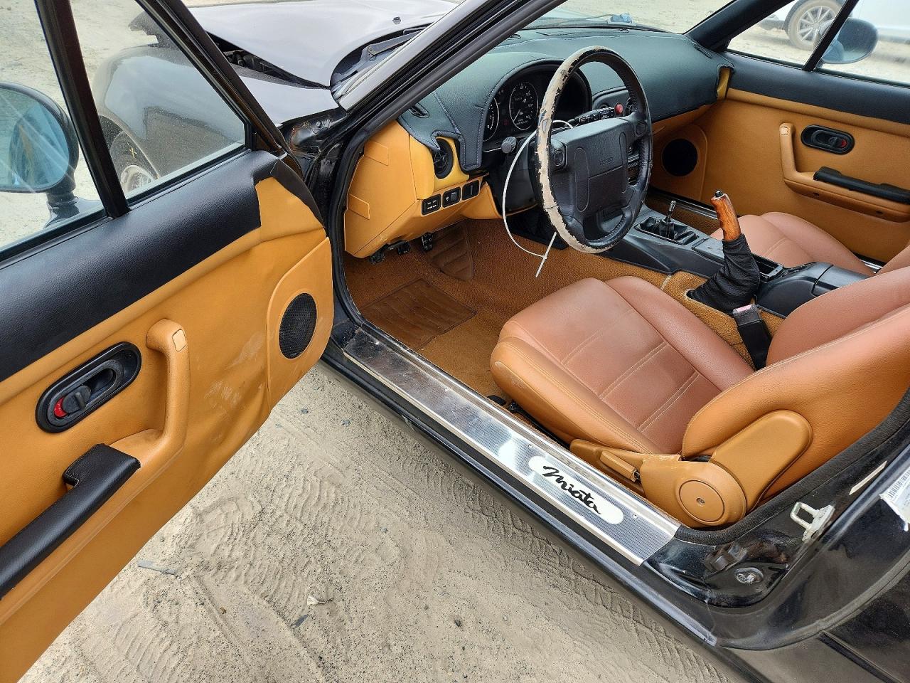 1992 Mazda Mx-5 Black vin: JM1NA3515N0309959