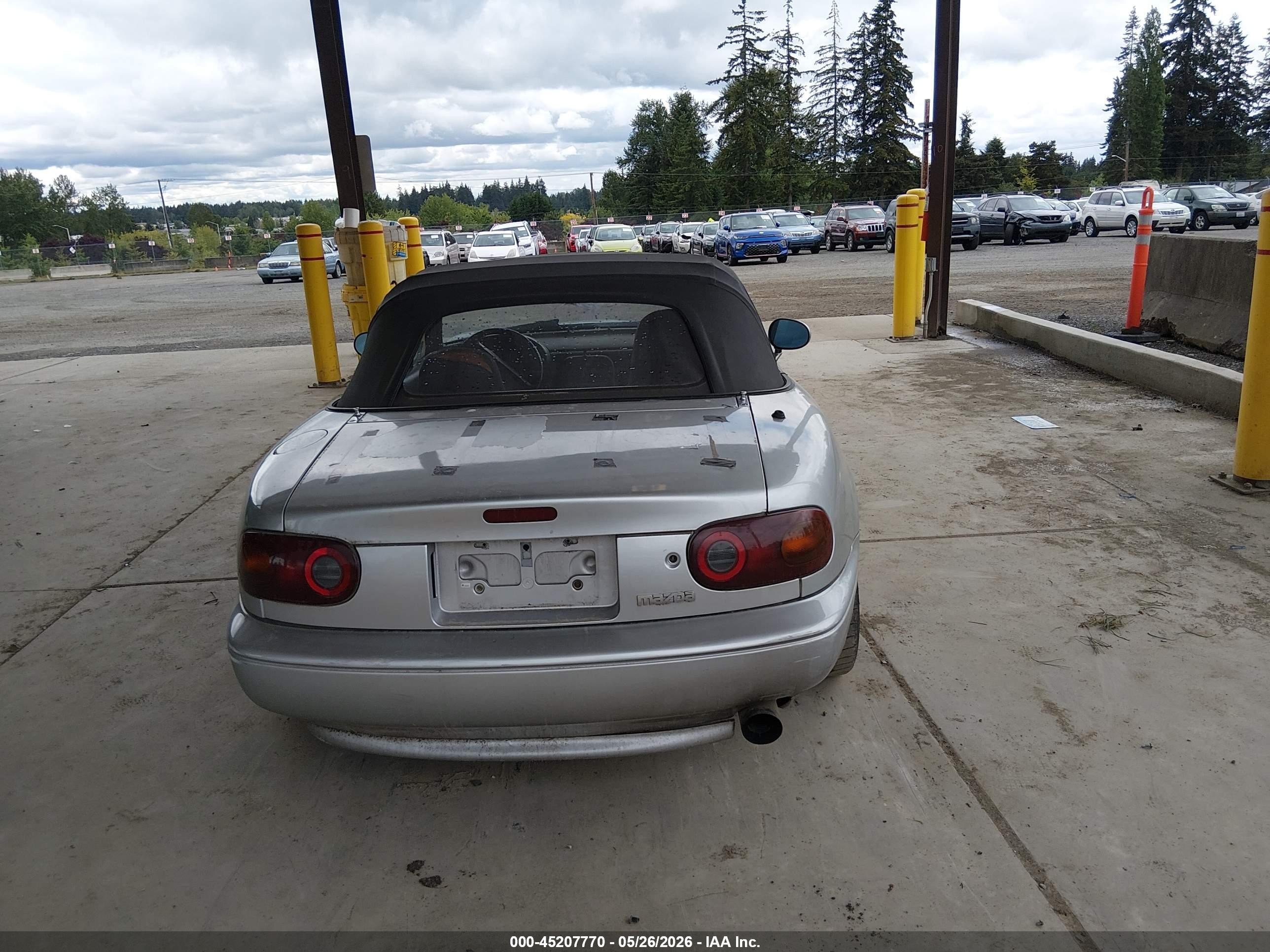 1991 Mazda Mx-5 Miata   Silver vin: JM1NA3516M1217932