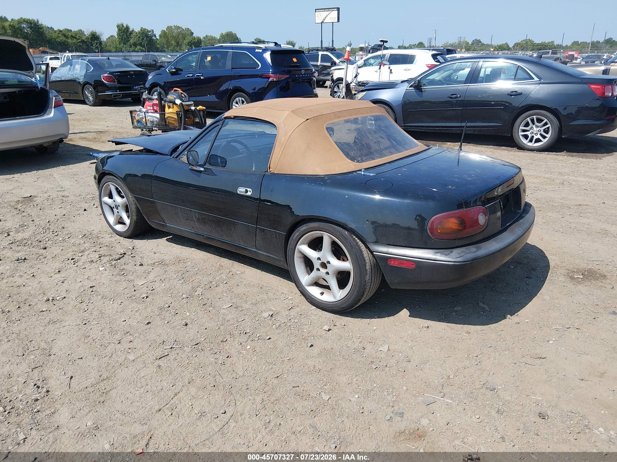 1992 Mazda Mx-5 Miata   Black vin: JM1NA3516N0327273