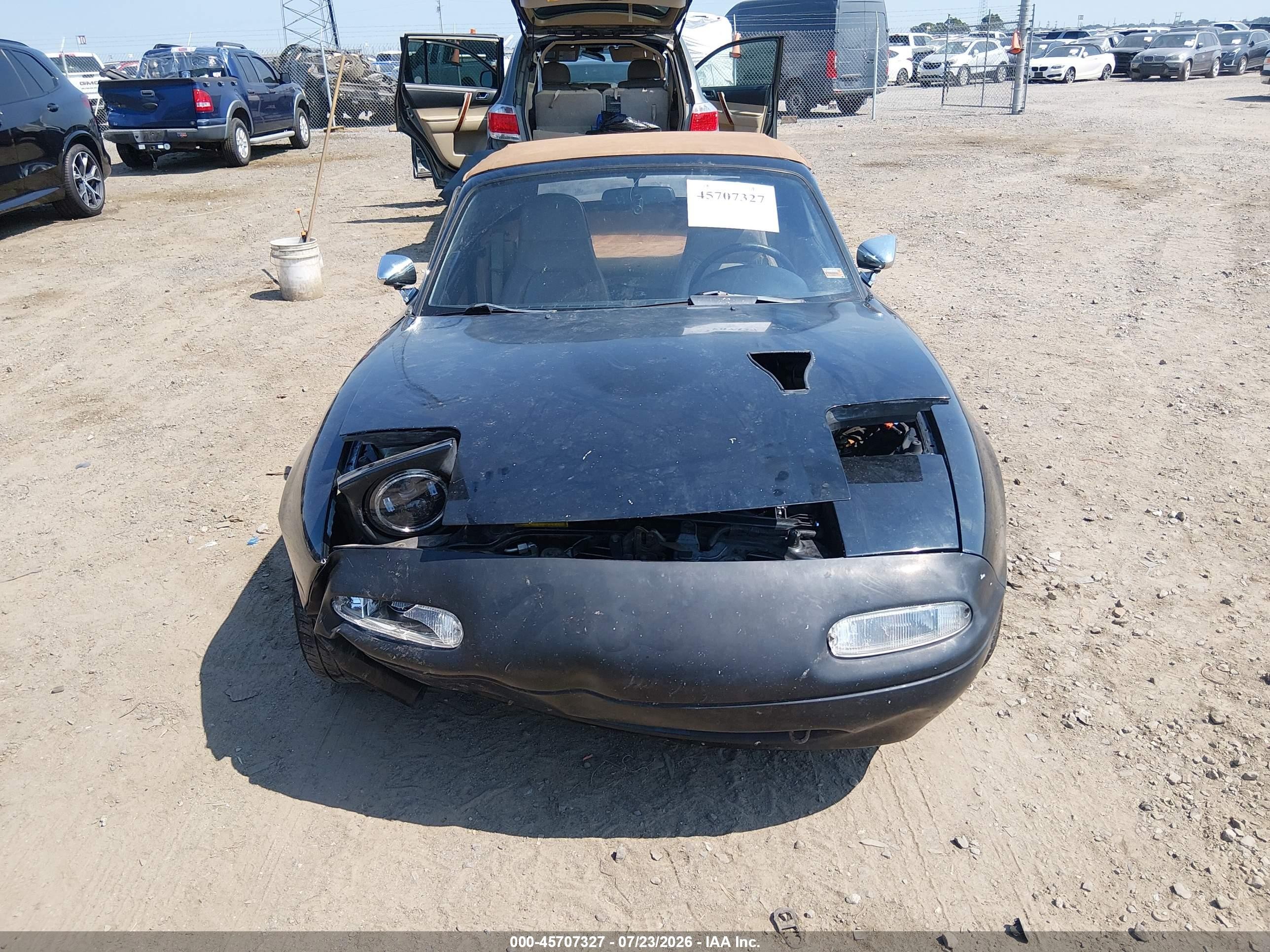 1992 Mazda Mx-5 Miata   Black vin: JM1NA3516N0327273