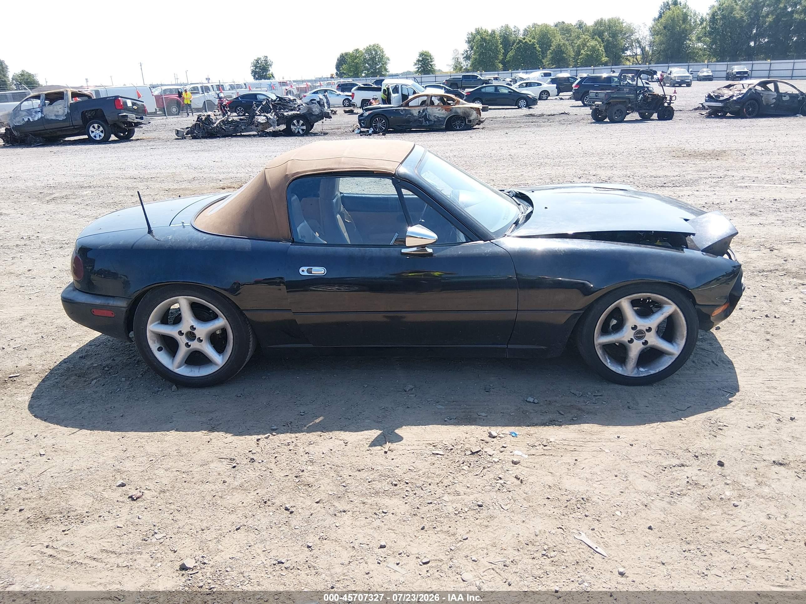 1992 Mazda Mx-5 Miata   Black vin: JM1NA3516N0327273