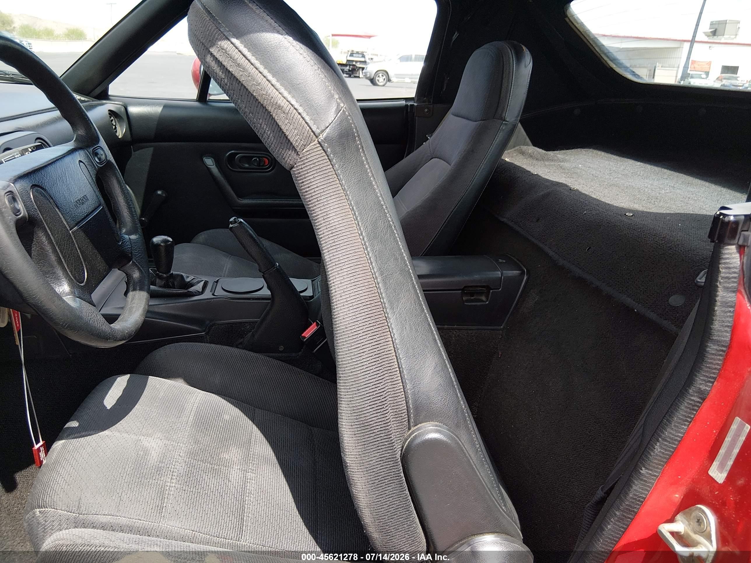 1990 Mazda Mx-5 Miata   Red vin: JM1NA3517L0101871