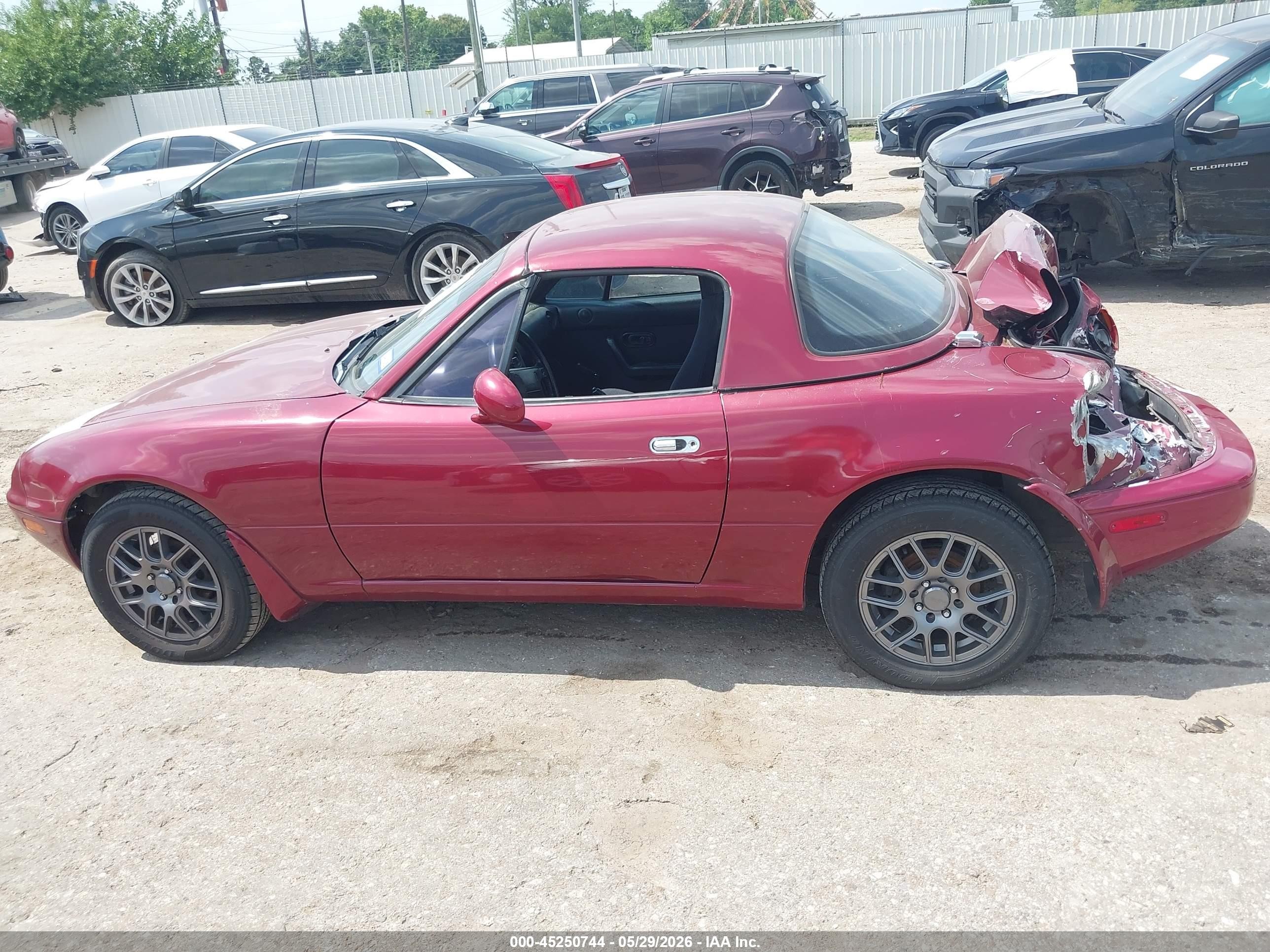 1992 Mazda Mx-5 Miata   Red vin: JM1NA351XN1317341