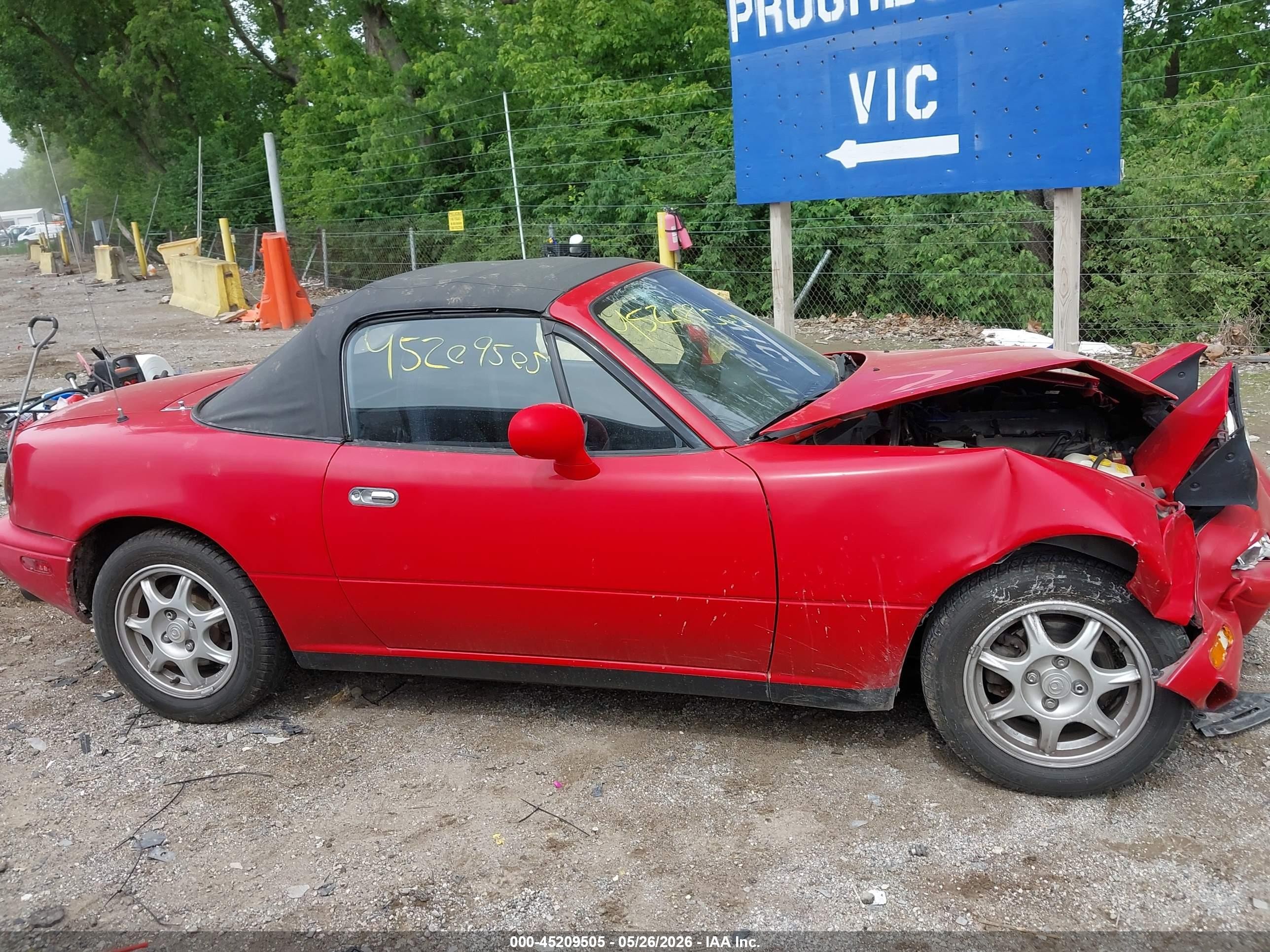 1994 Mazda Mx-5 Miata   Red vin: JM1NA3530R0518081