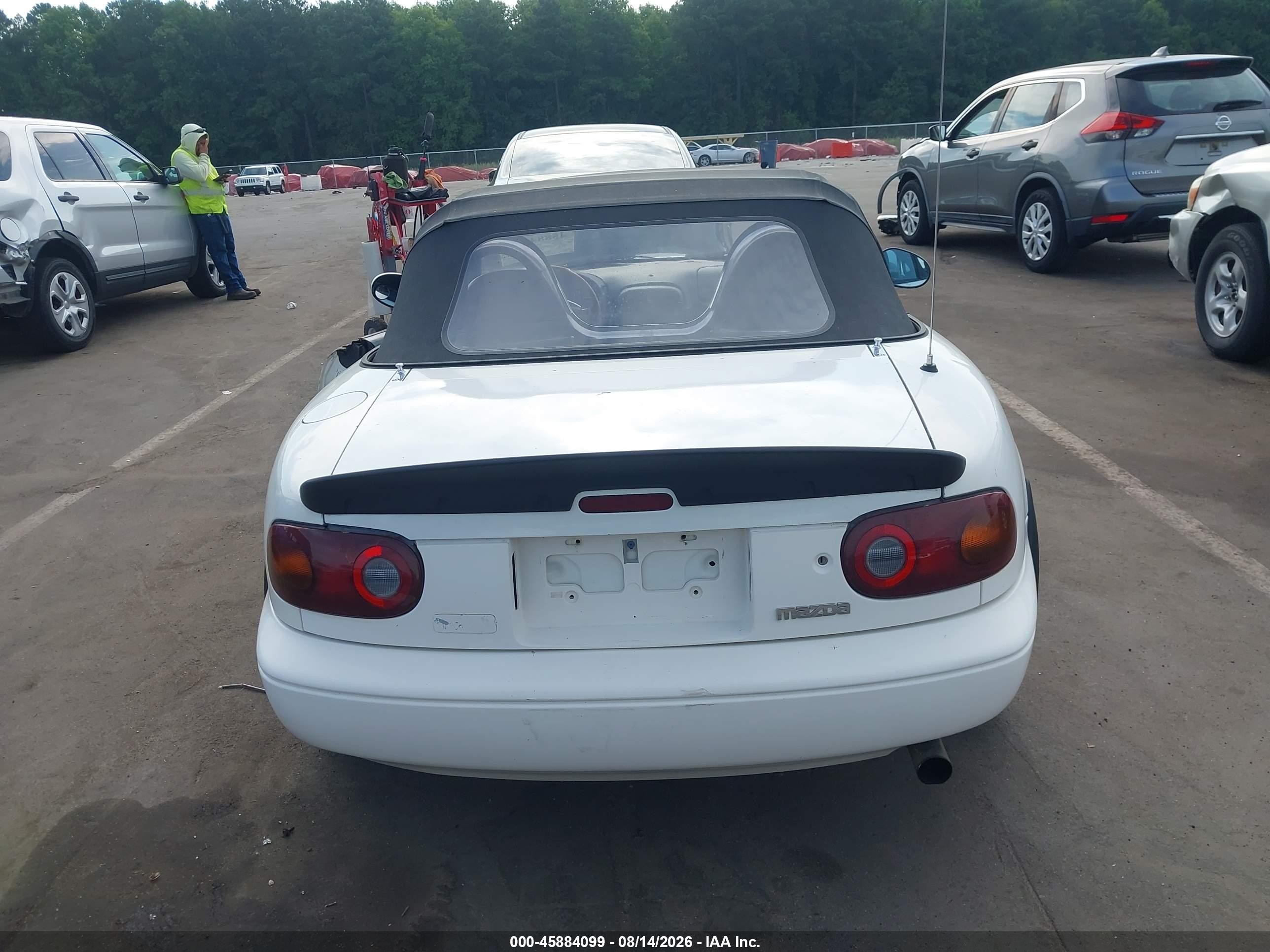1994 Mazda Mx-5 Miata   White vin: JM1NA3532R0514355