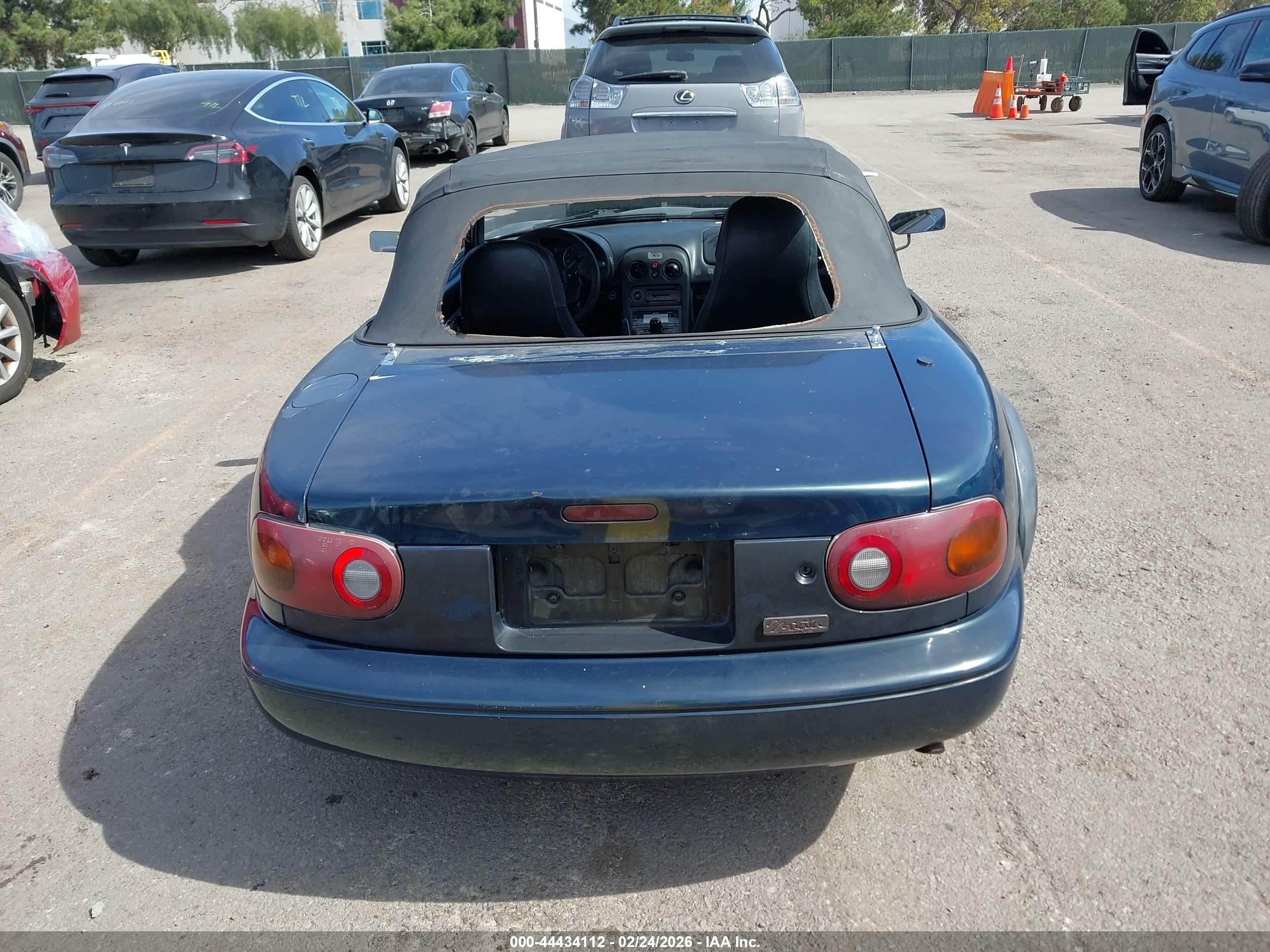 1995 Mazda Mx-5 Miata   Gray vin: JM1NA3532S0601937